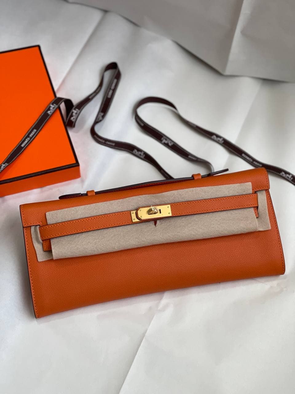 Hermès Kelly Cut Epsom Clutch – Luxury Colors Available in UAE