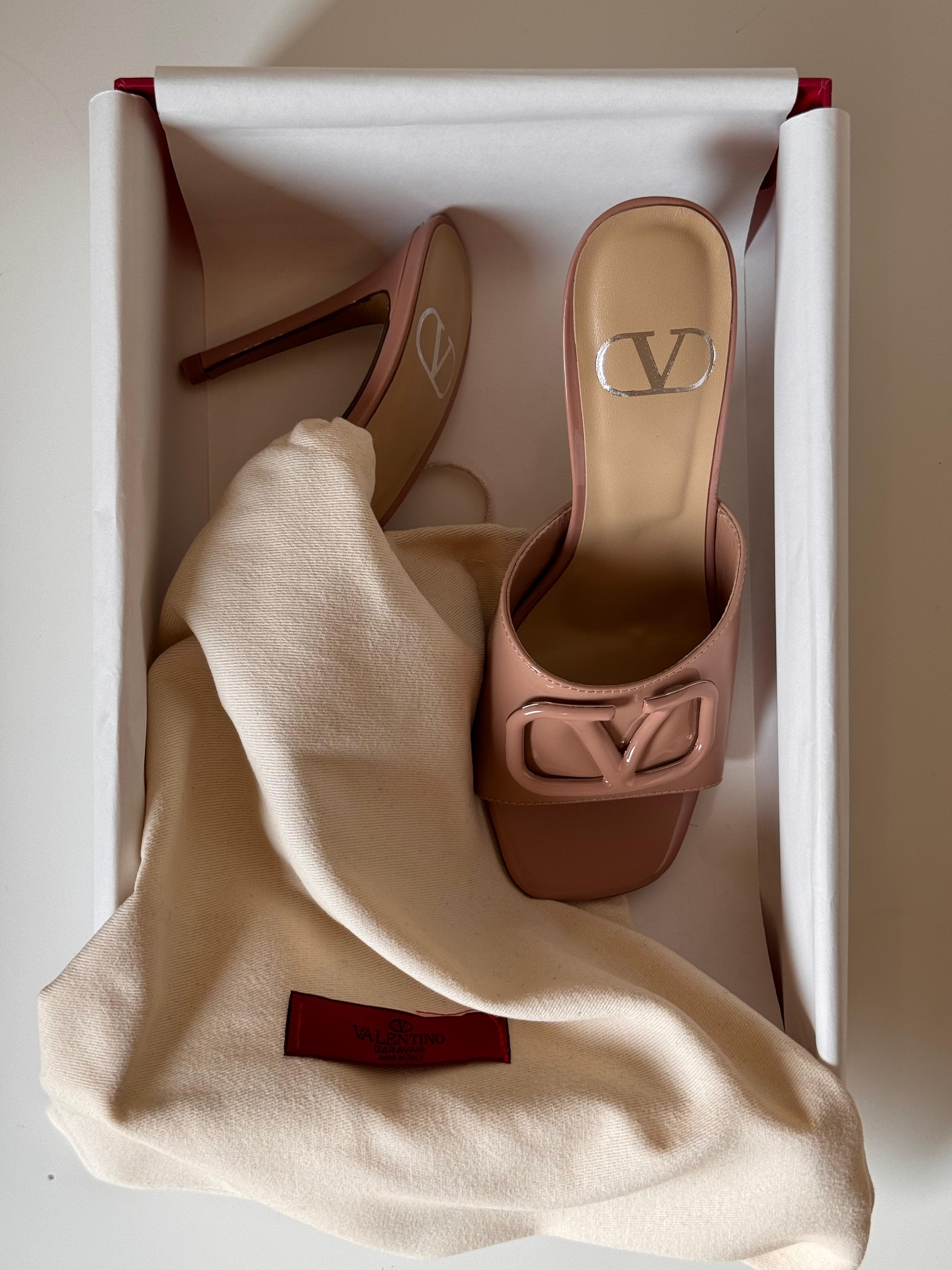 Valentino Garavani VLogo Patent Leather Heeled Sandals – Classic Elegance in Every Color