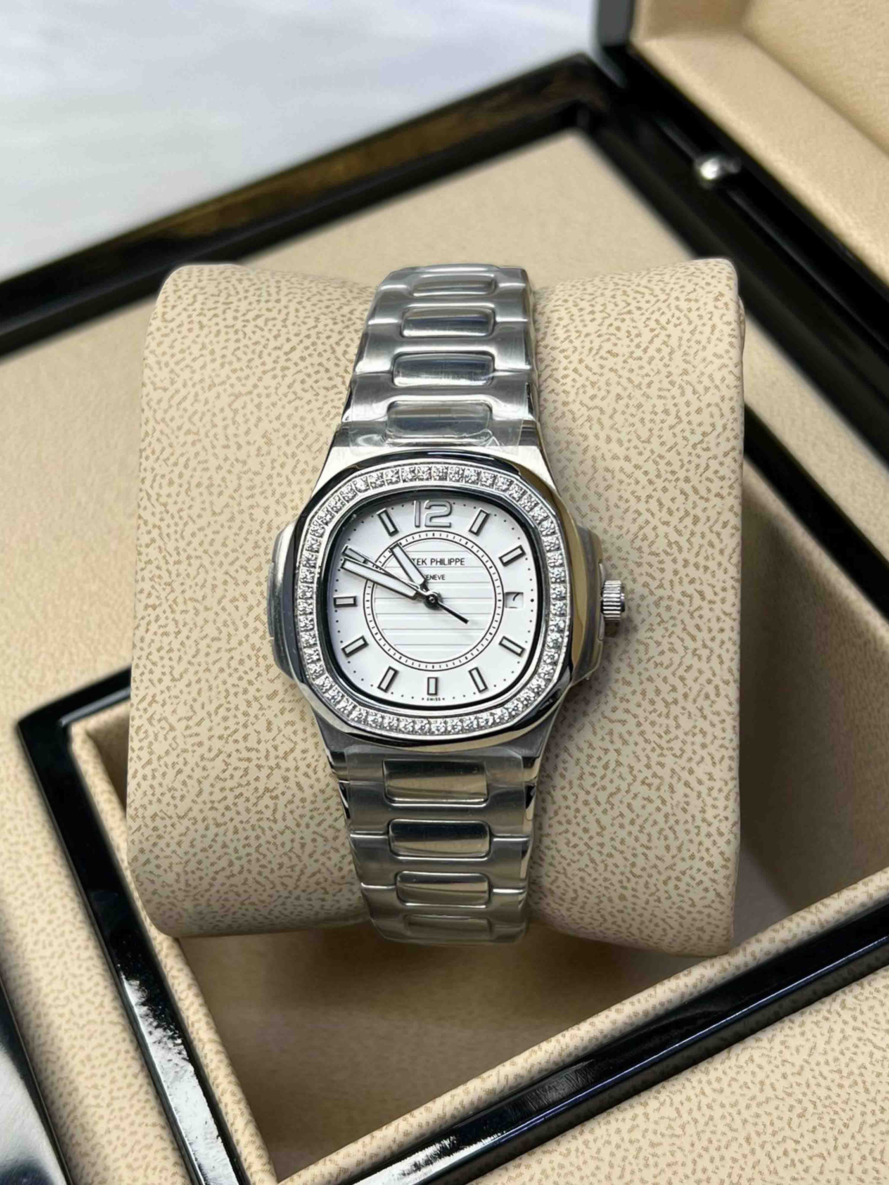 Patek Philippe Aquanaut Metal Bracelet Collection