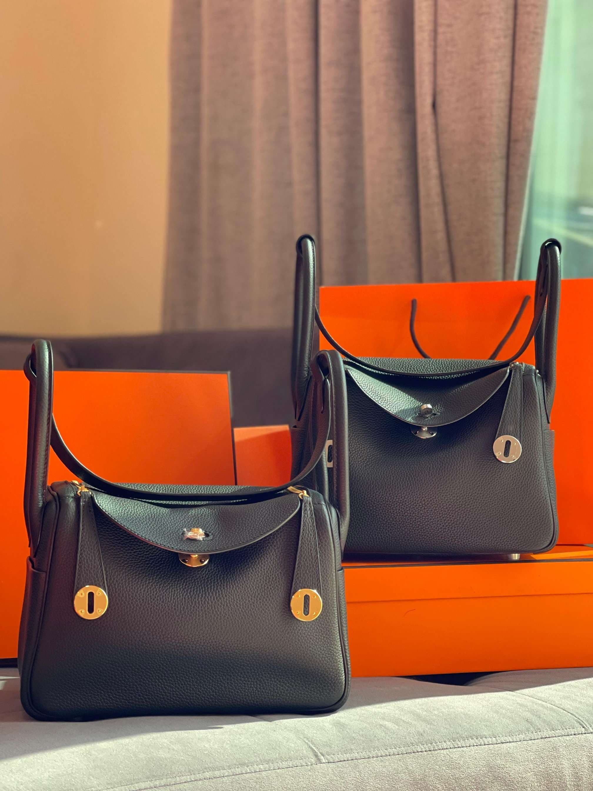 Hermès Lindy Togo Bag – Luxury Everyday Handcrafted Tote