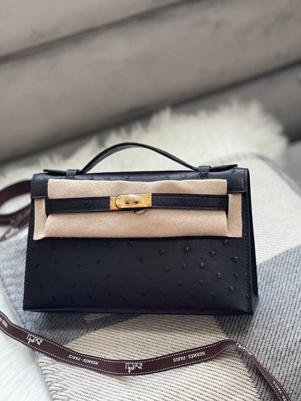 Hermès Kelly Pochette Ostrich – Rare Exotic Luxury Handcrafted Bag