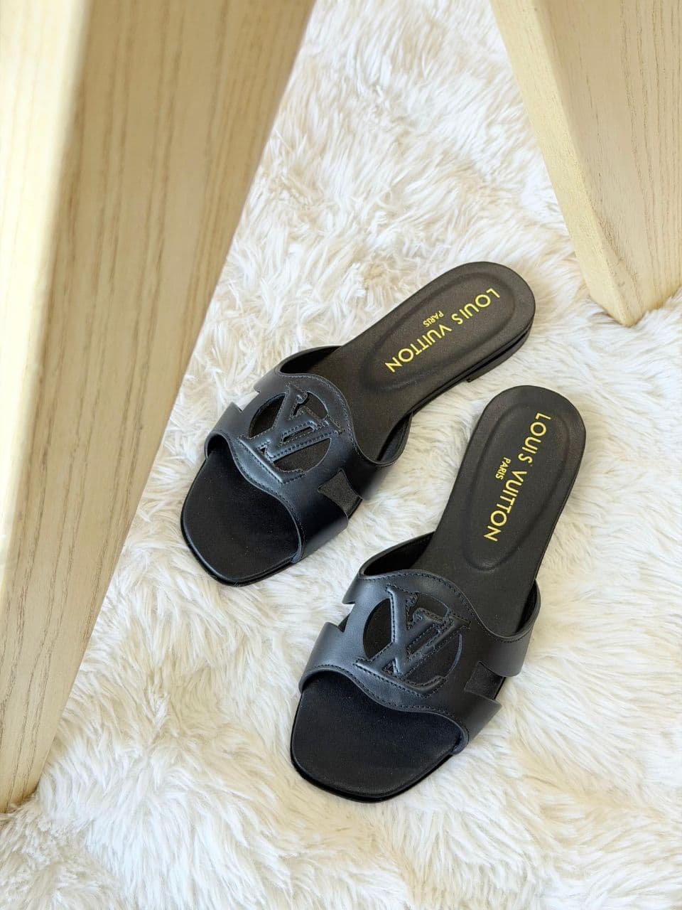 Louis Vuitton Isola Mule