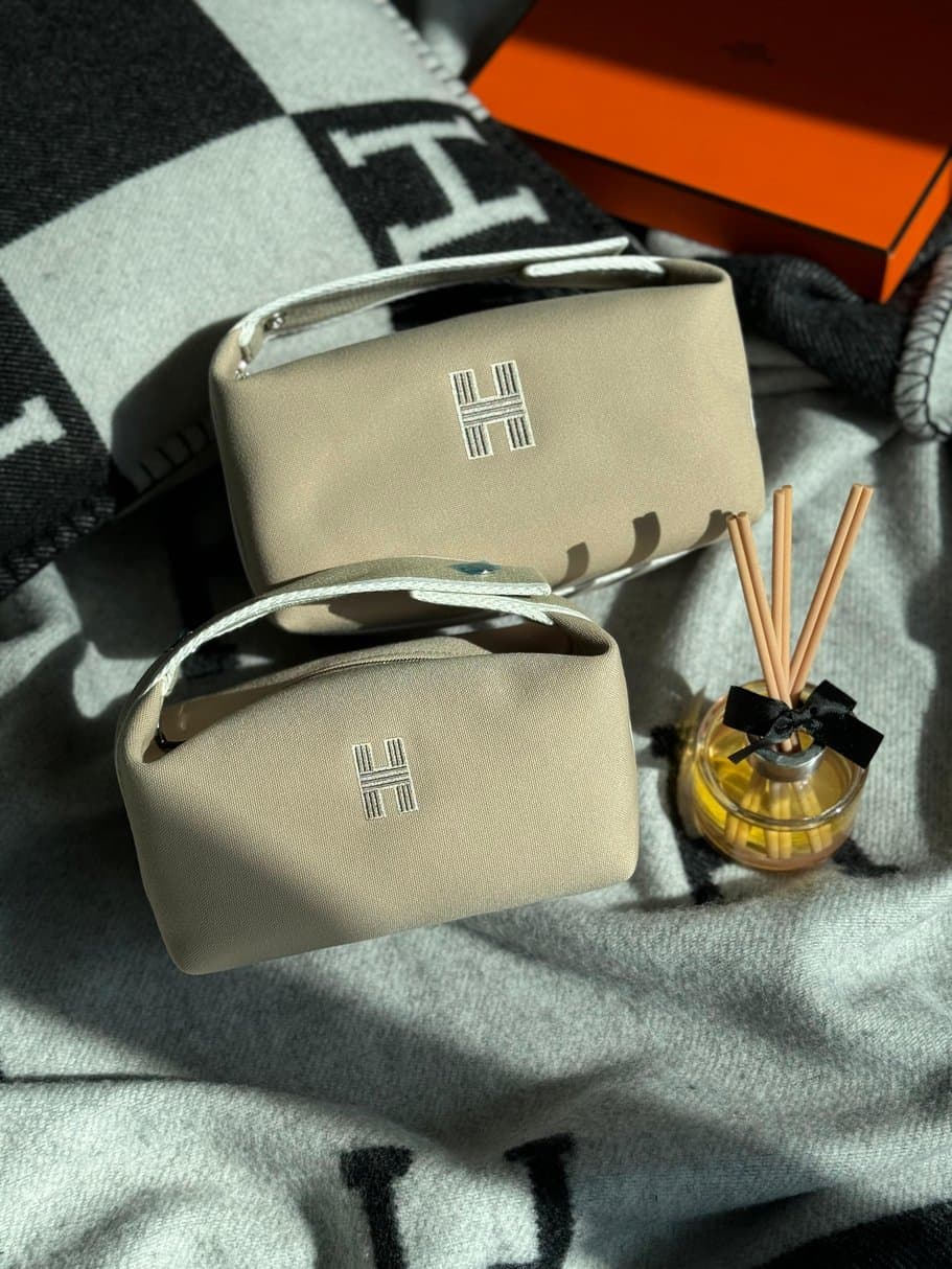 Hermès Makeup Bag – Luxury Cosmetic Pouch in Two Sizes