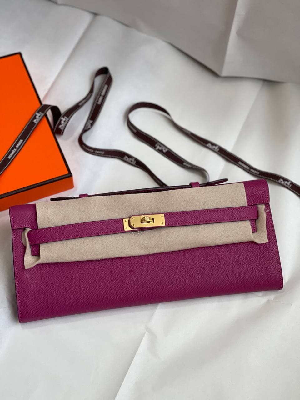 Hermès Kelly Cut Epsom Clutch – Luxury Colors Available in UAE