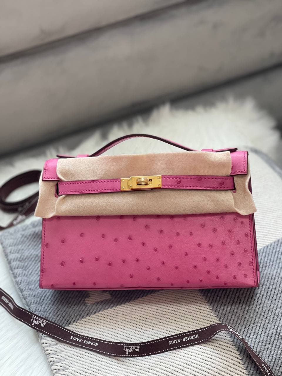 Hermès Kelly Pochette Ostrich – Rare Exotic Luxury Handcrafted Bag