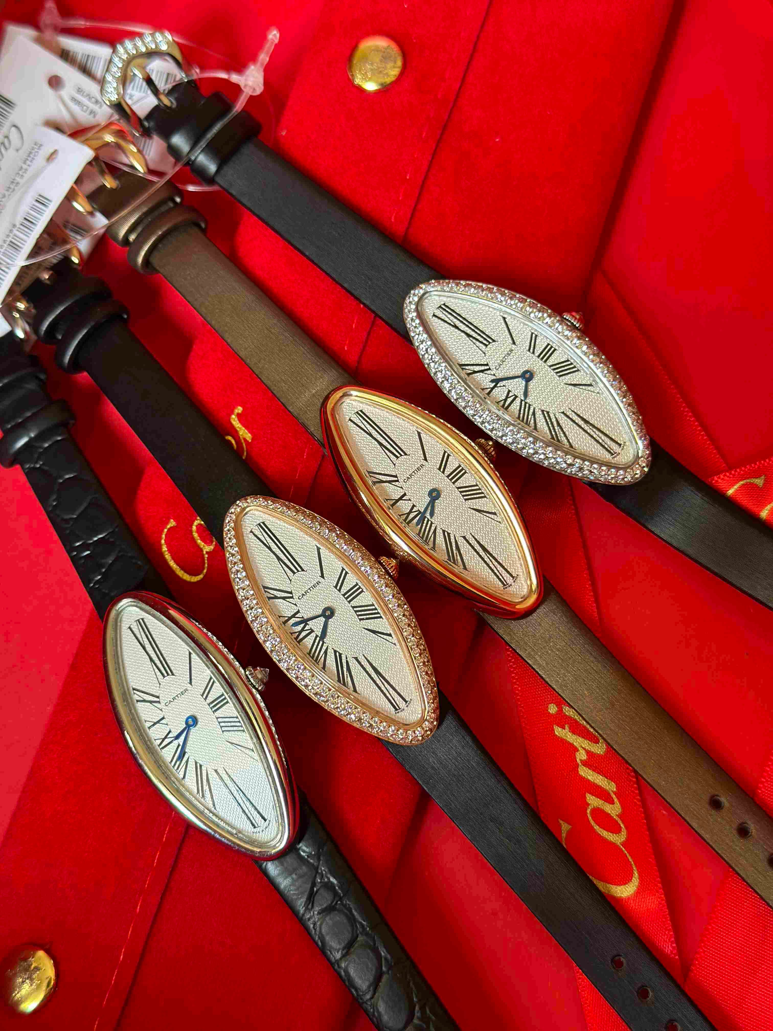 Cartier Baignoire Ladies Watch Collection – Leather Strap (Classic & Diamond Bezel)