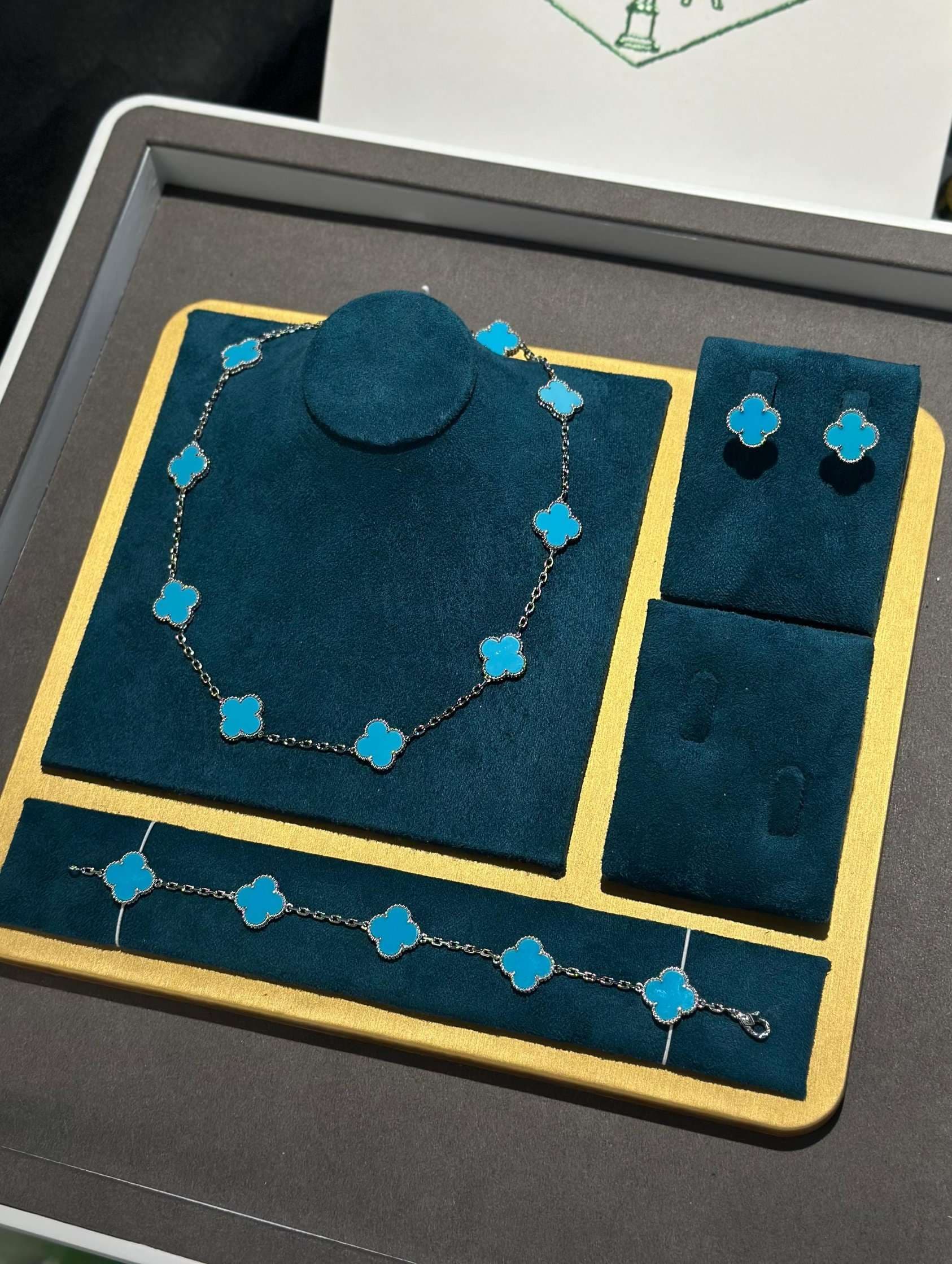 Van Cleef & Arpels Alhambra Silver Color