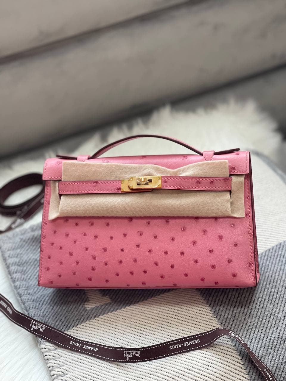 Hermès Kelly Pochette Ostrich – Rare Exotic Luxury Handcrafted Bag