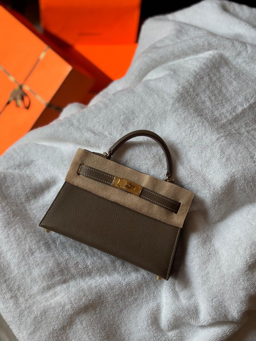 Hermès Mini Kelly 20 Togo – Handcrafted
