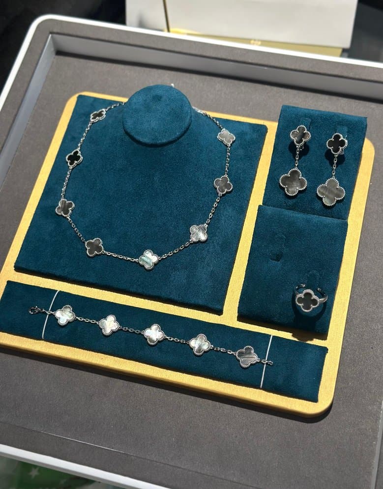 Van Cleef & Arpels Alhambra Silver Color
