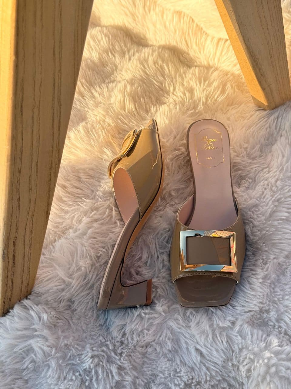 Roger Vivier Trompette 45 Embellished Patent-Leather Mules