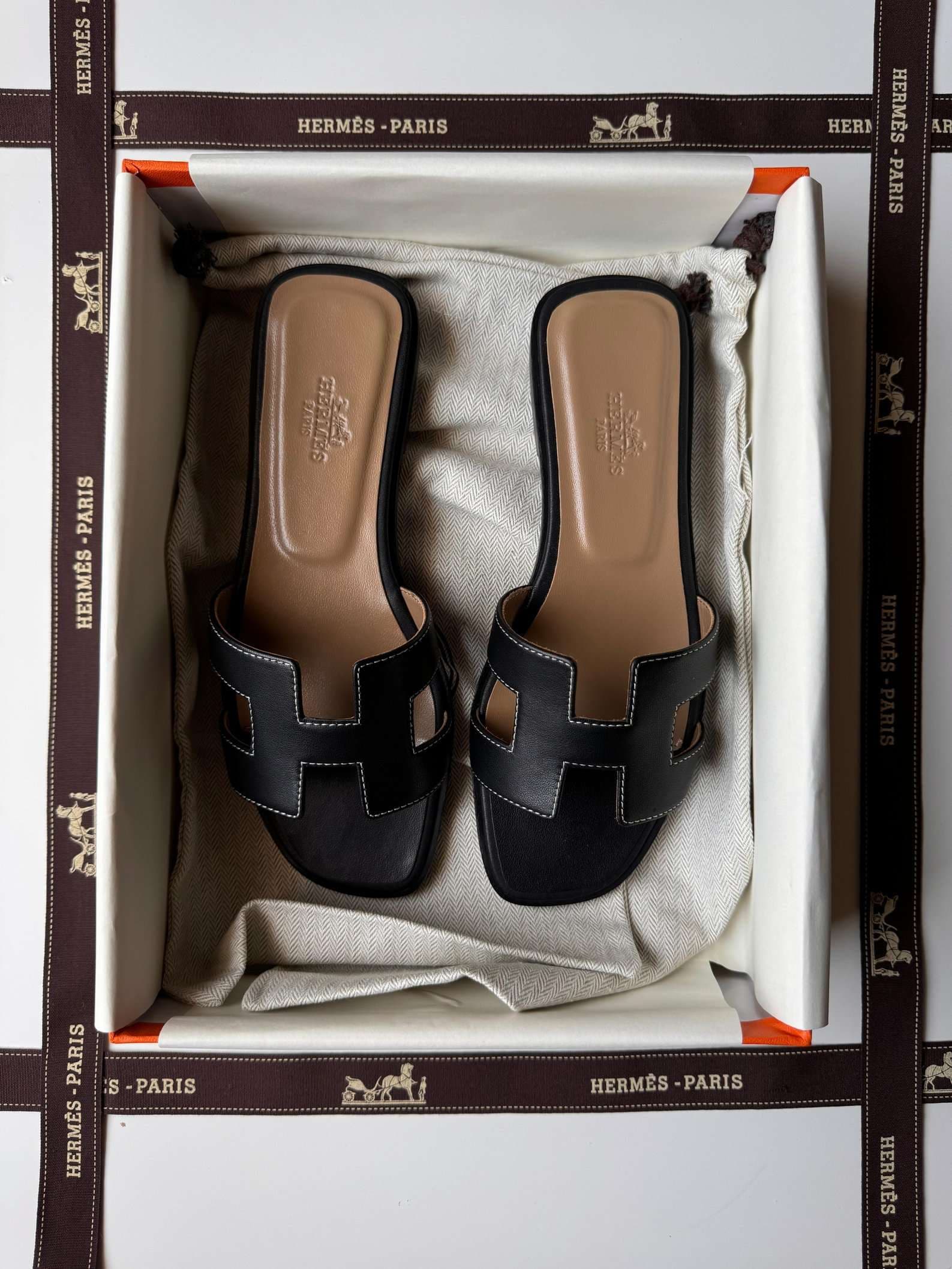 Hermes Oran Box Calfskin Two-tone