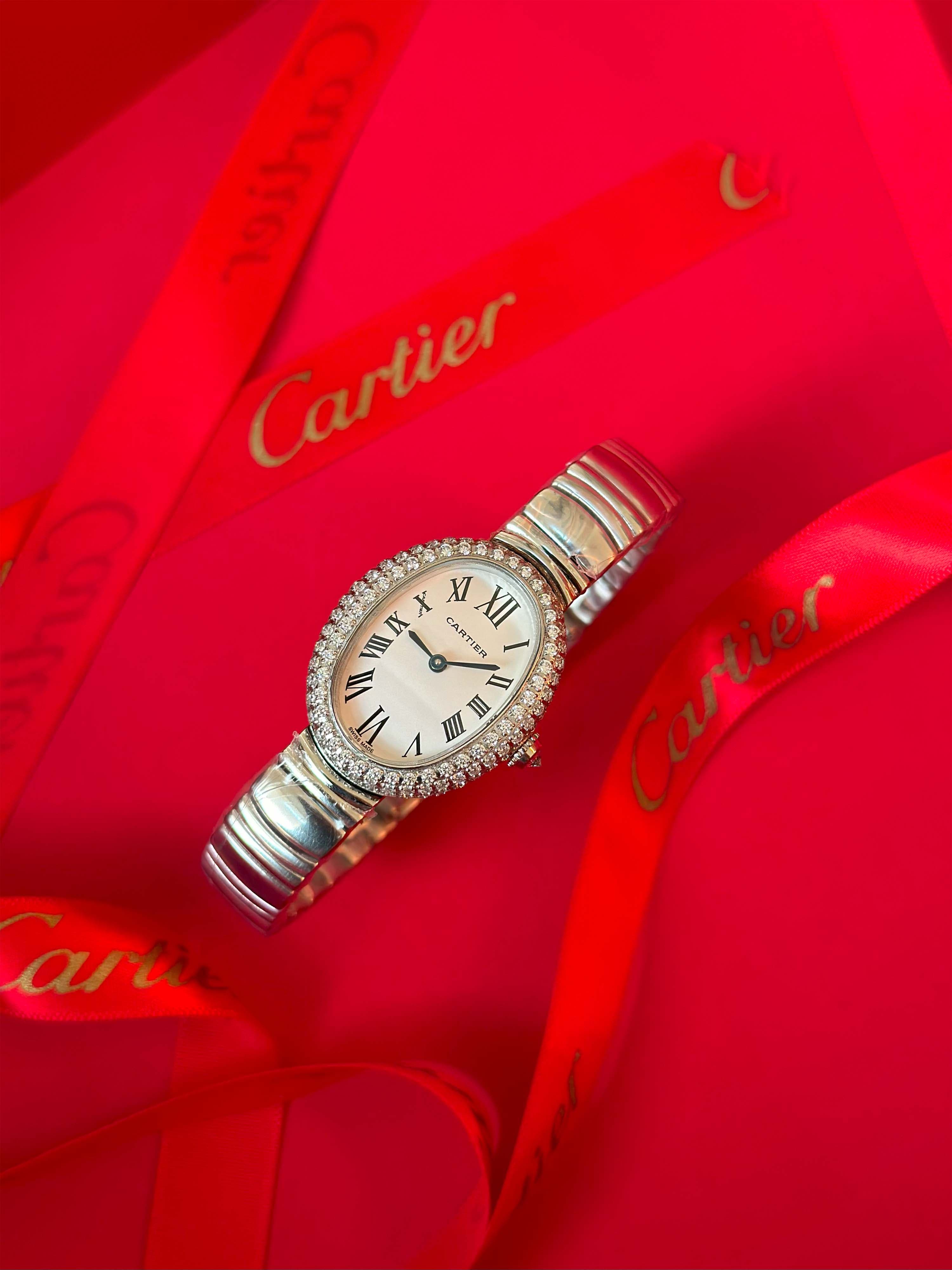 Cartier Baignoire Diamond Bezel Ladies Watch – Silver Bracelet