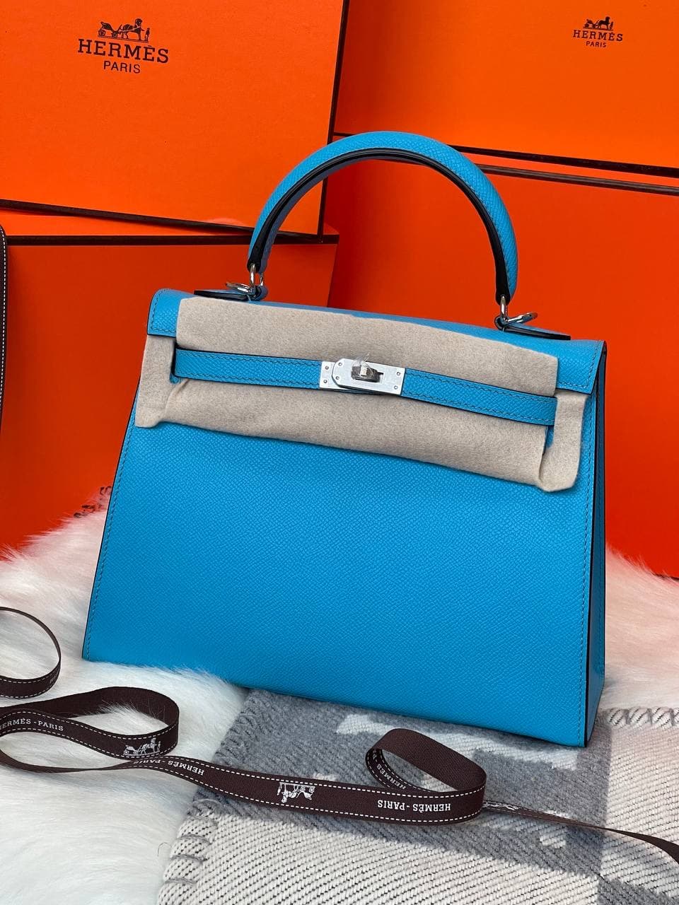 Hermès Kelly 25 Epsom Leather Bag – Full Color Collection Available in UAE & GCC