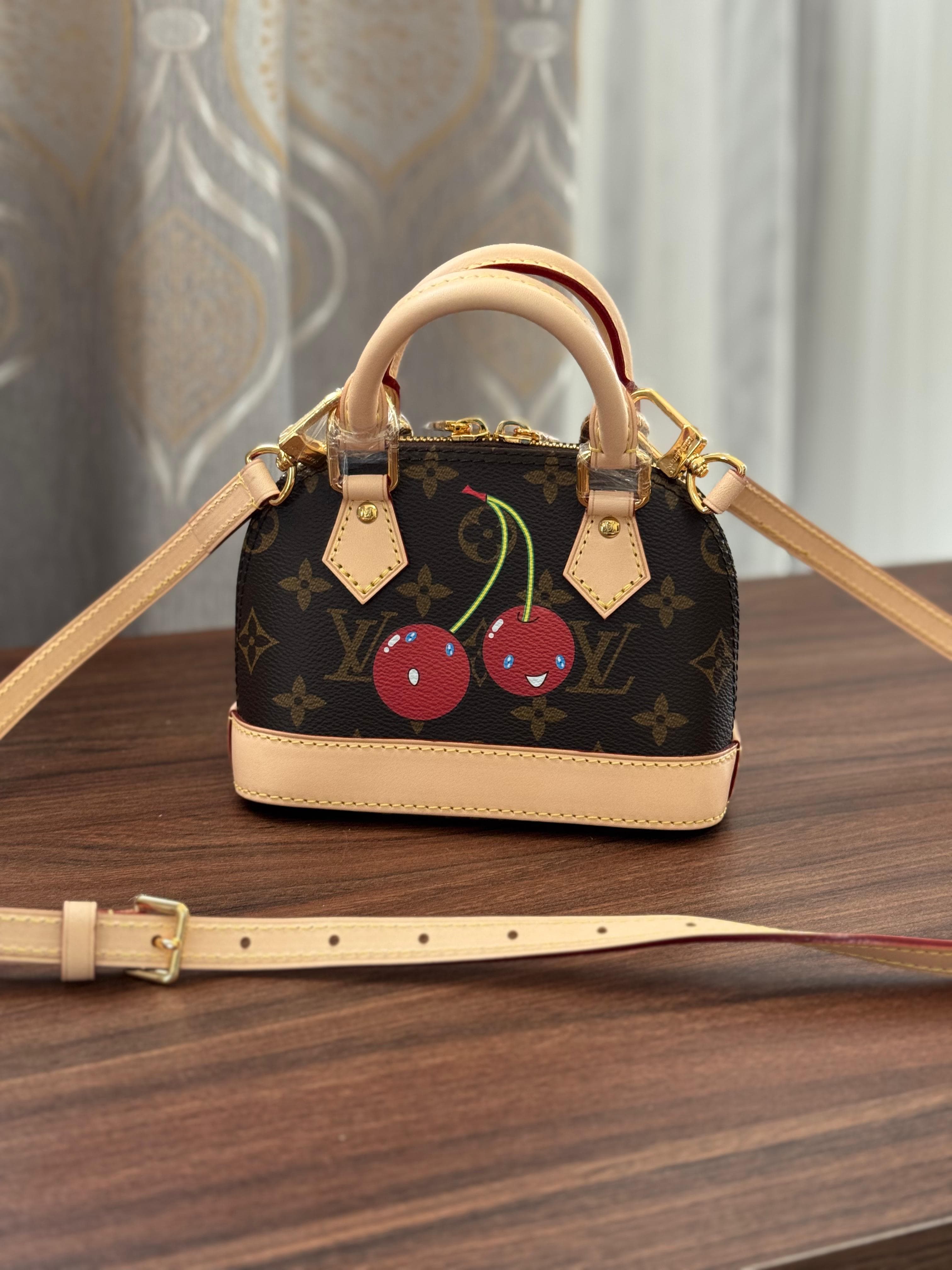 Louis Vuitton Speedy