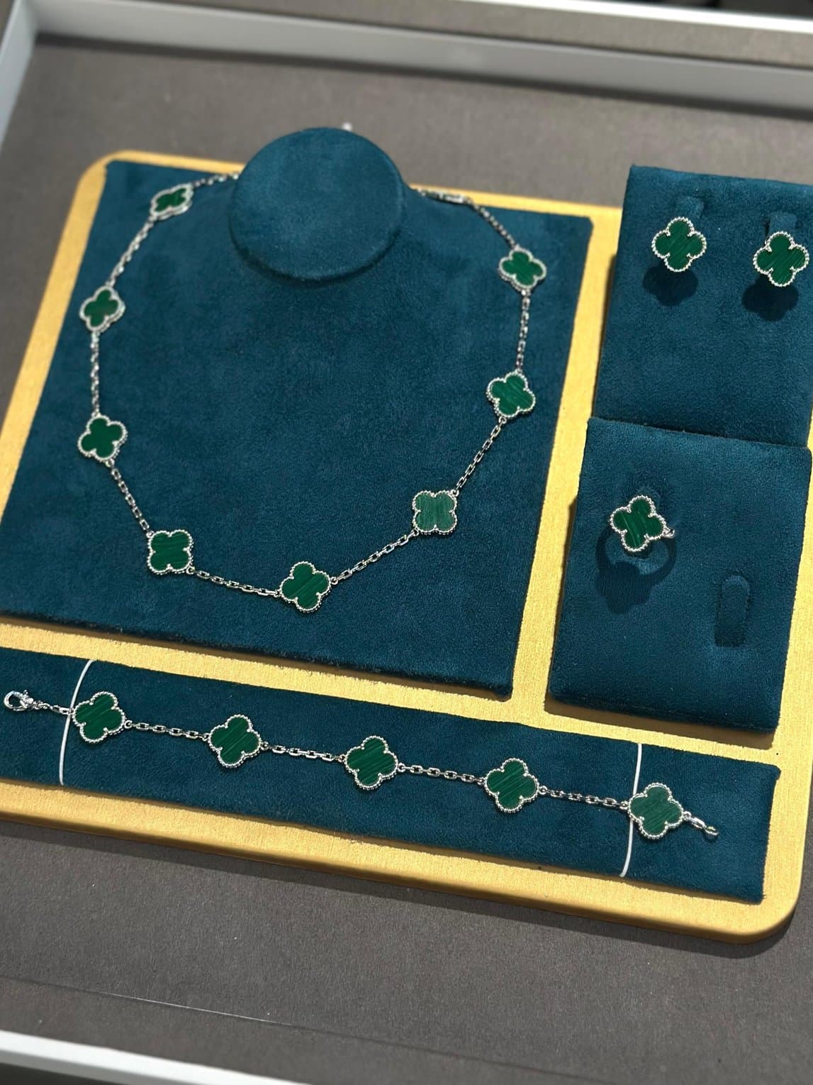 Van Cleef & Arpels Alhambra Silver Color