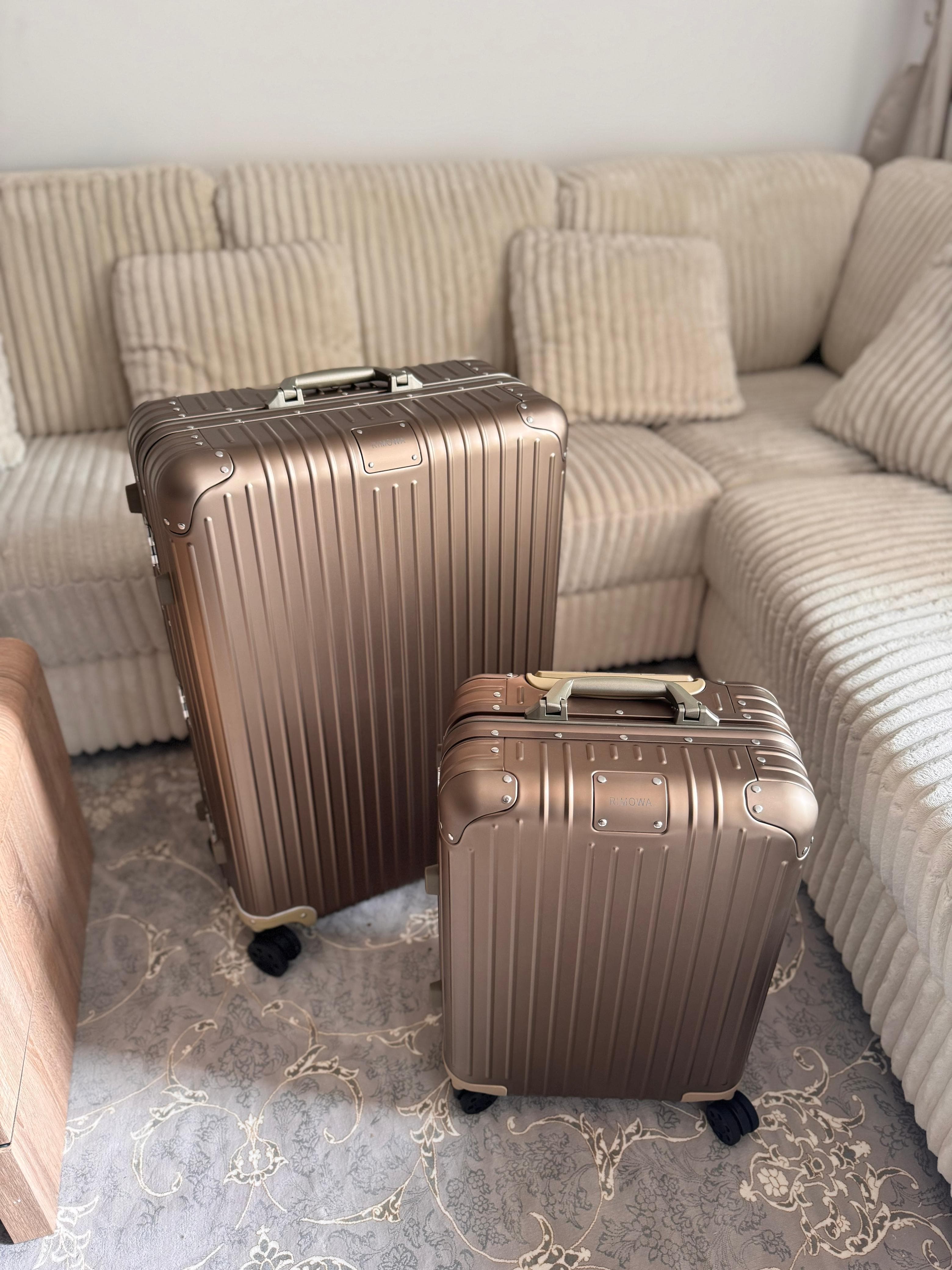 Rimowa Classic Cabin Carry-On Trolley Suitcase – Full Size Set