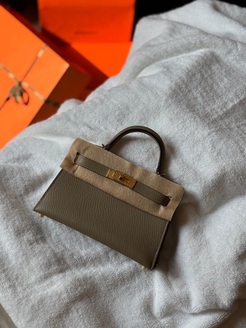 Hermès Mini Kelly 20 Togo – Handcrafted