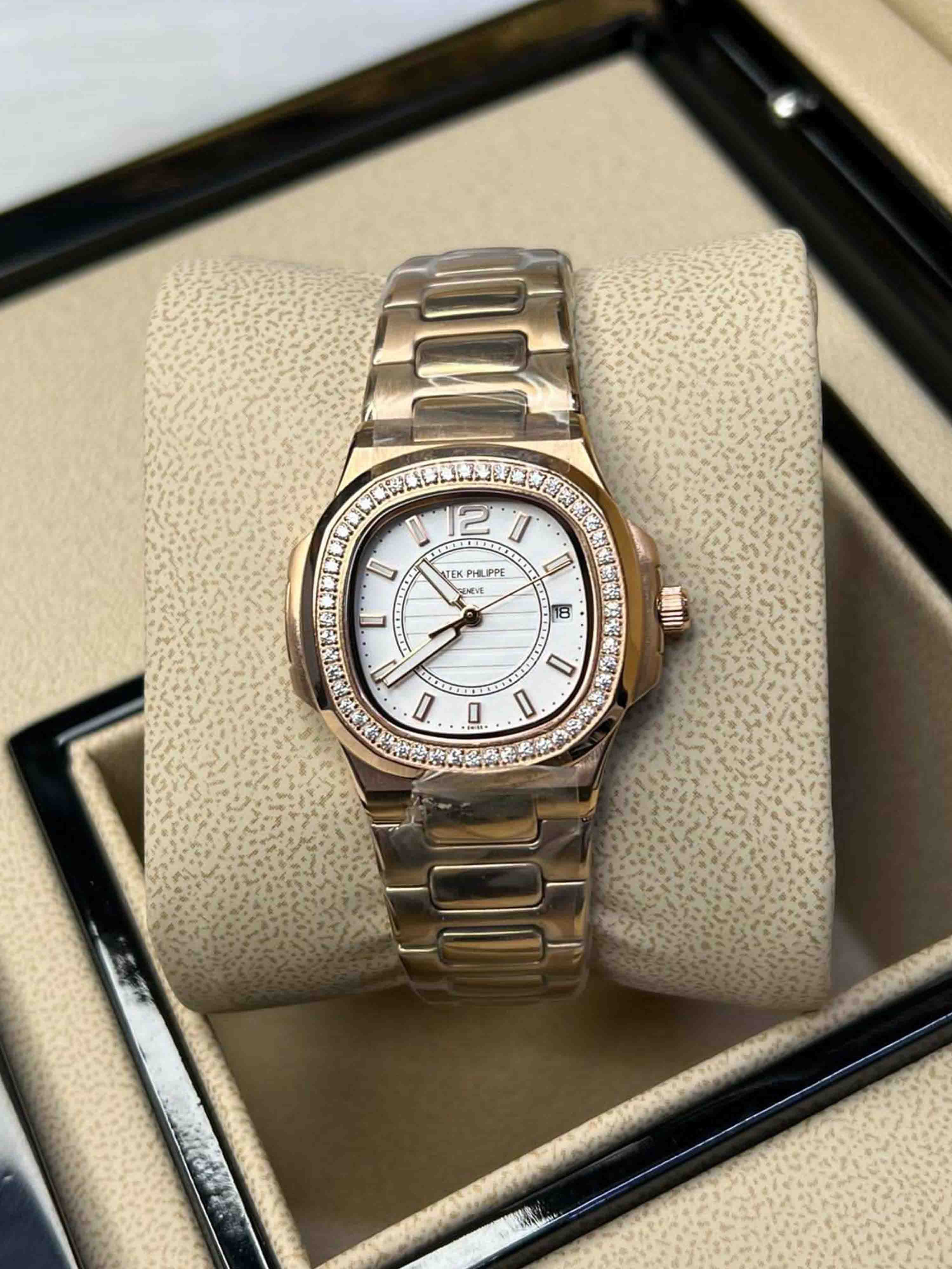 Patek Philippe Aquanaut Metal Bracelet Collection