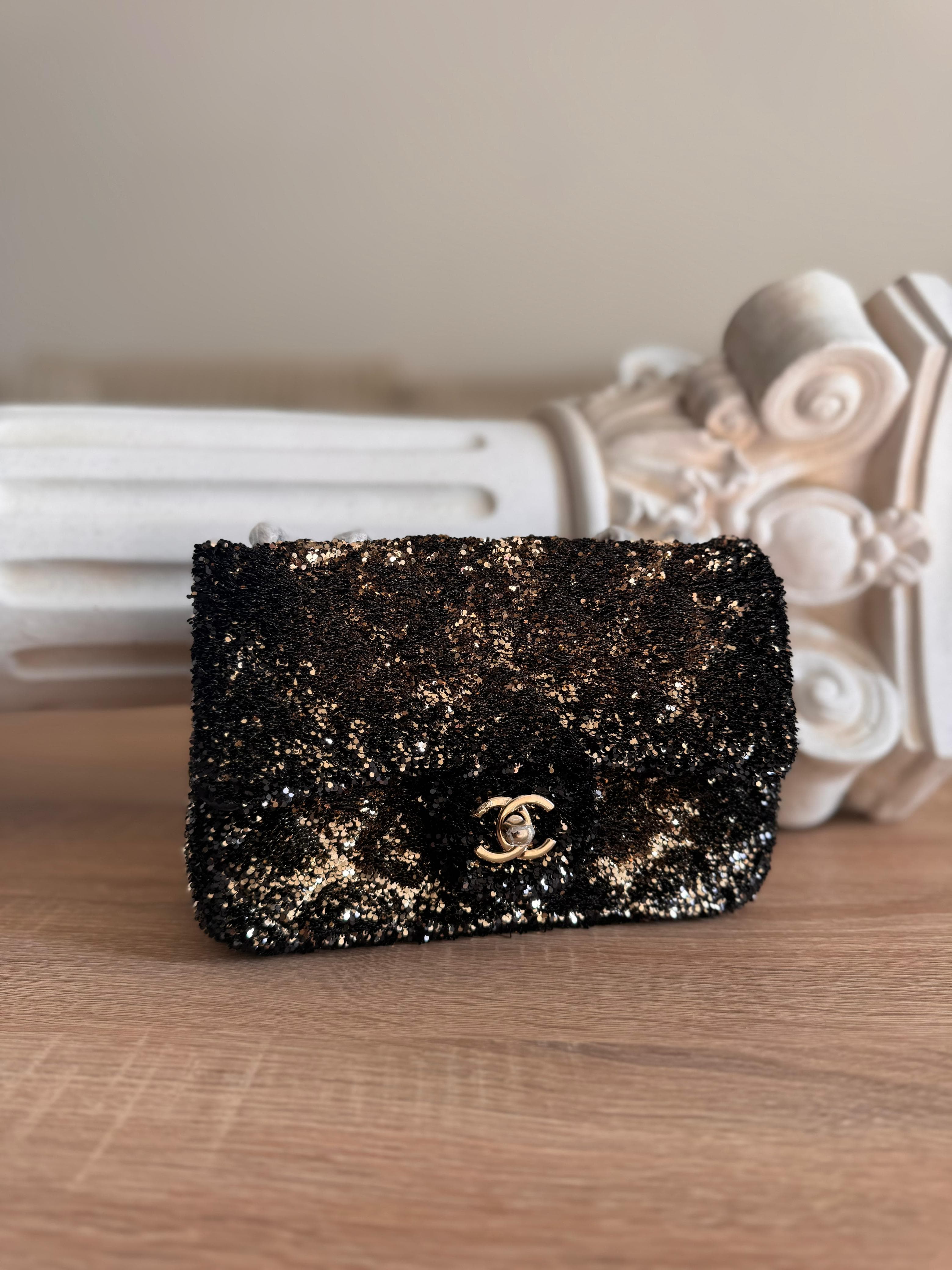 Chanel Sequin Glitter Flap Bag – Black & Gold Sparkle Edition