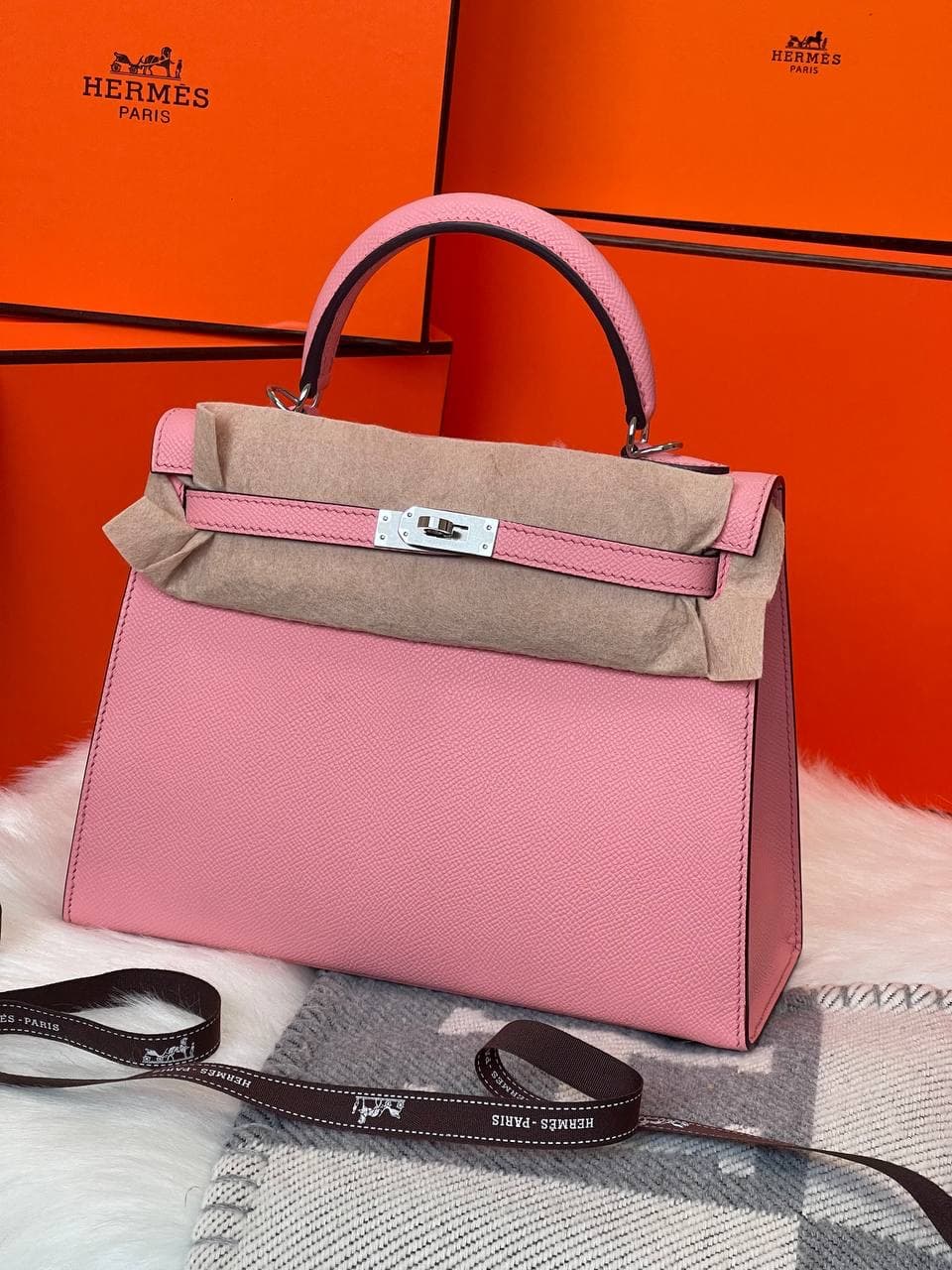 Hermès Kelly 25 Epsom Leather Bag – Full Color Collection Available in UAE & GCC