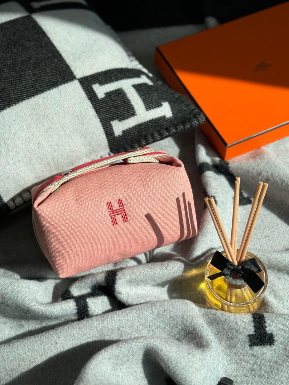 Hermès Makeup Bag – Luxury Cosmetic Pouch in Two Sizes