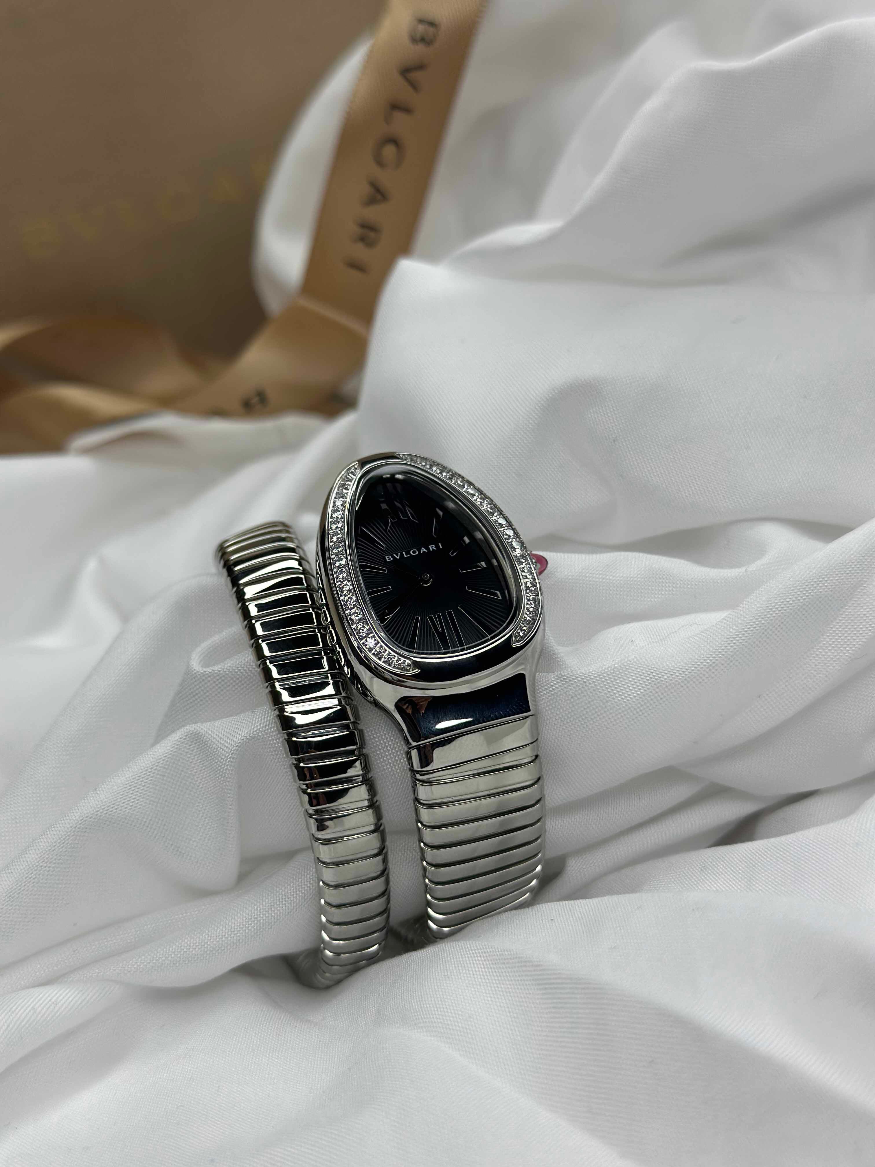 Bvlgari Serpenti Tubogas Black Dial Ladies Watch Collection