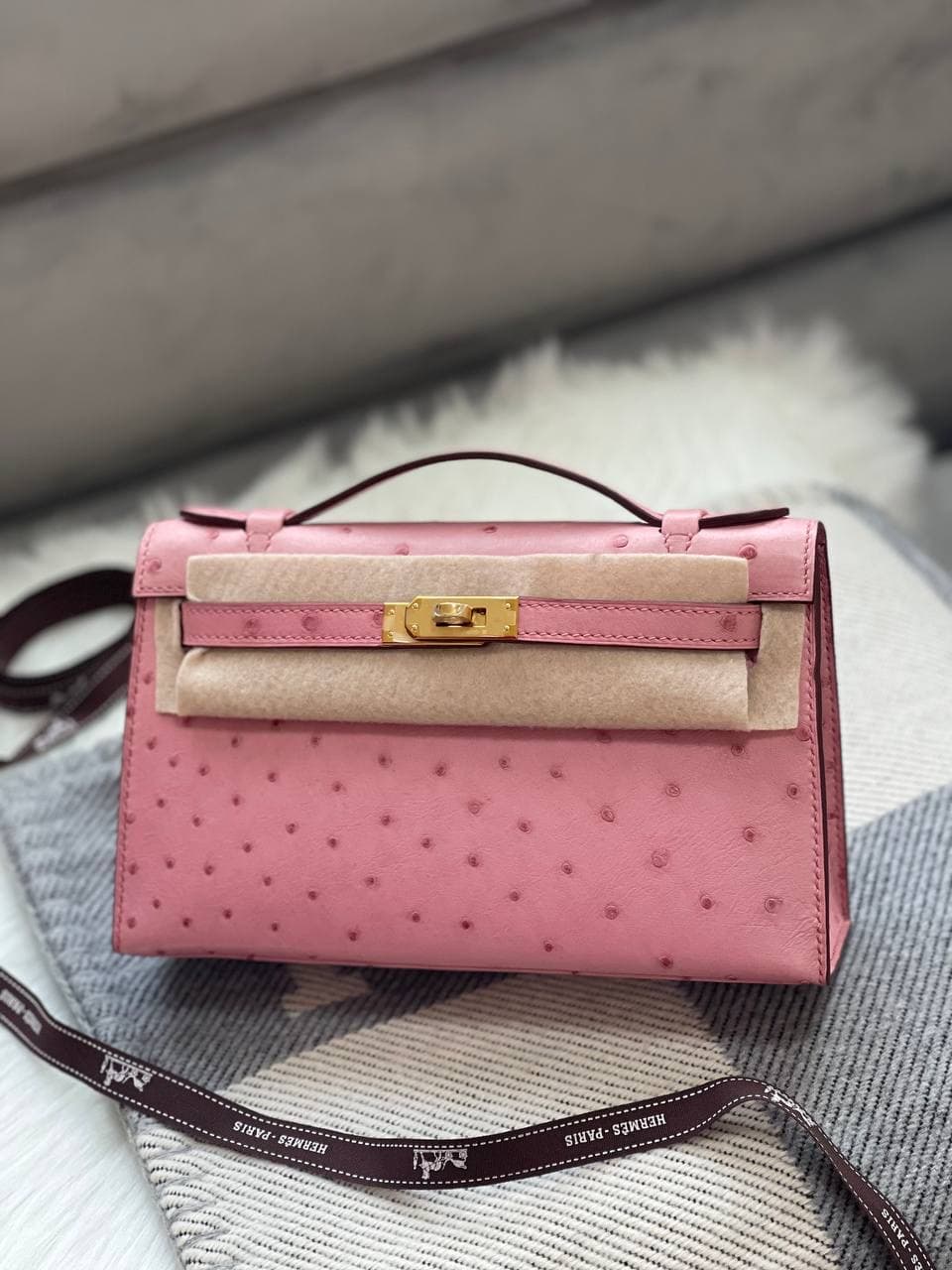 Hermès Kelly Pochette Ostrich – Rare Exotic Luxury Handcrafted Bag