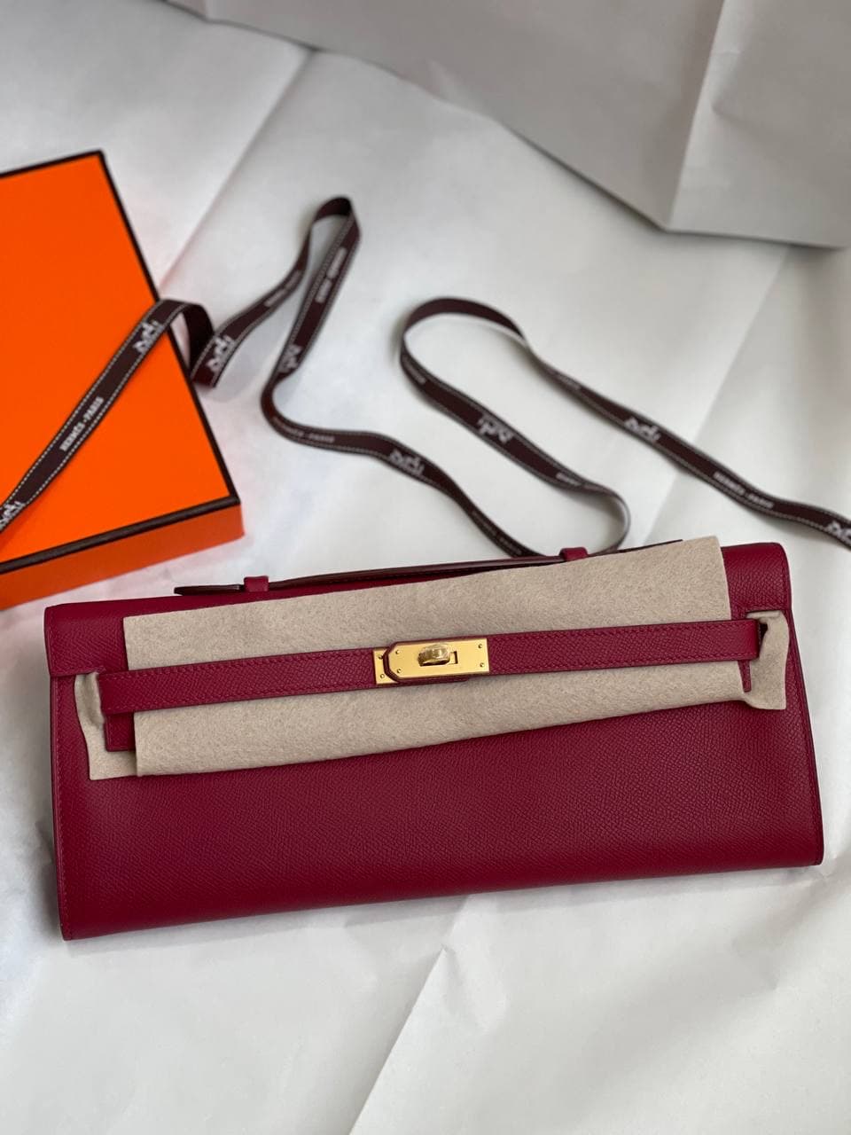 Hermès Kelly Cut Epsom Clutch – Luxury Colors Available in UAE
