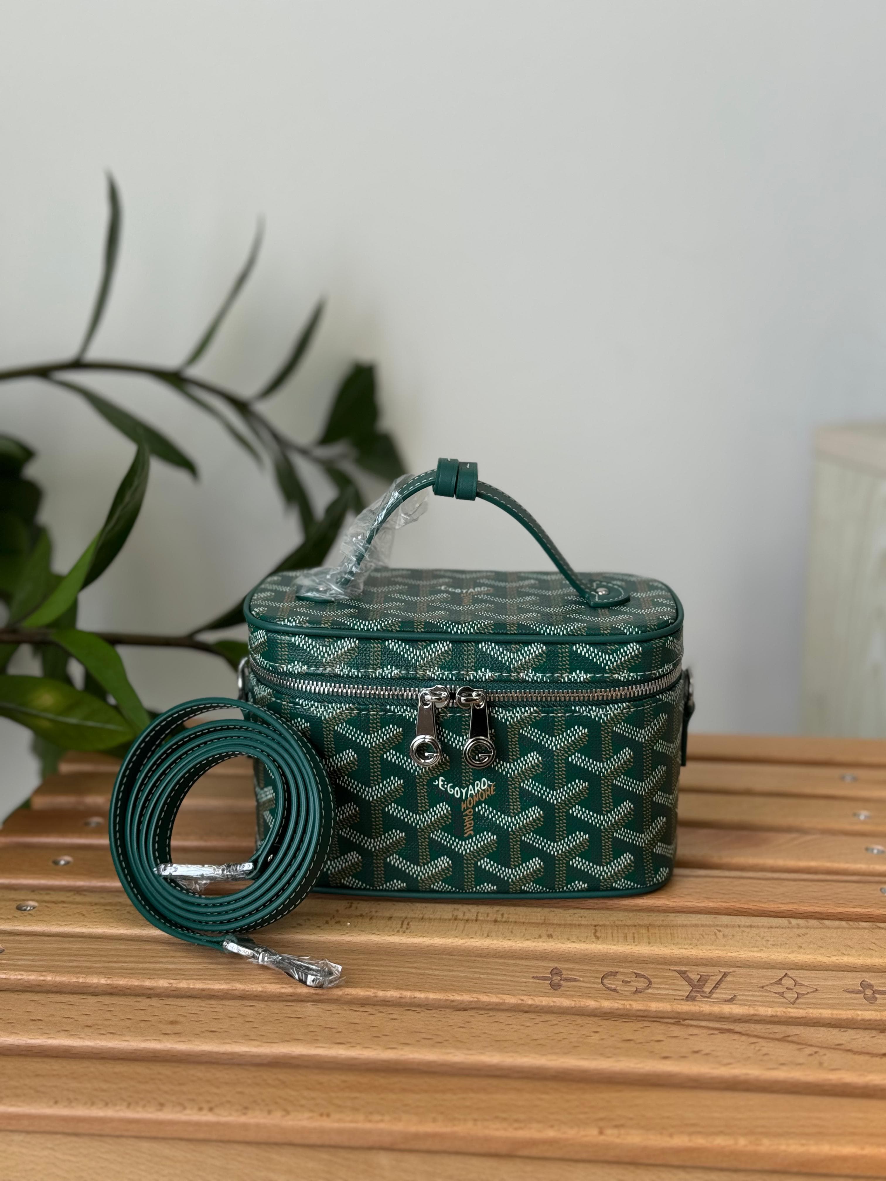 Goyard Muse Mini Vanity Case – Trending Luxury Crossbody