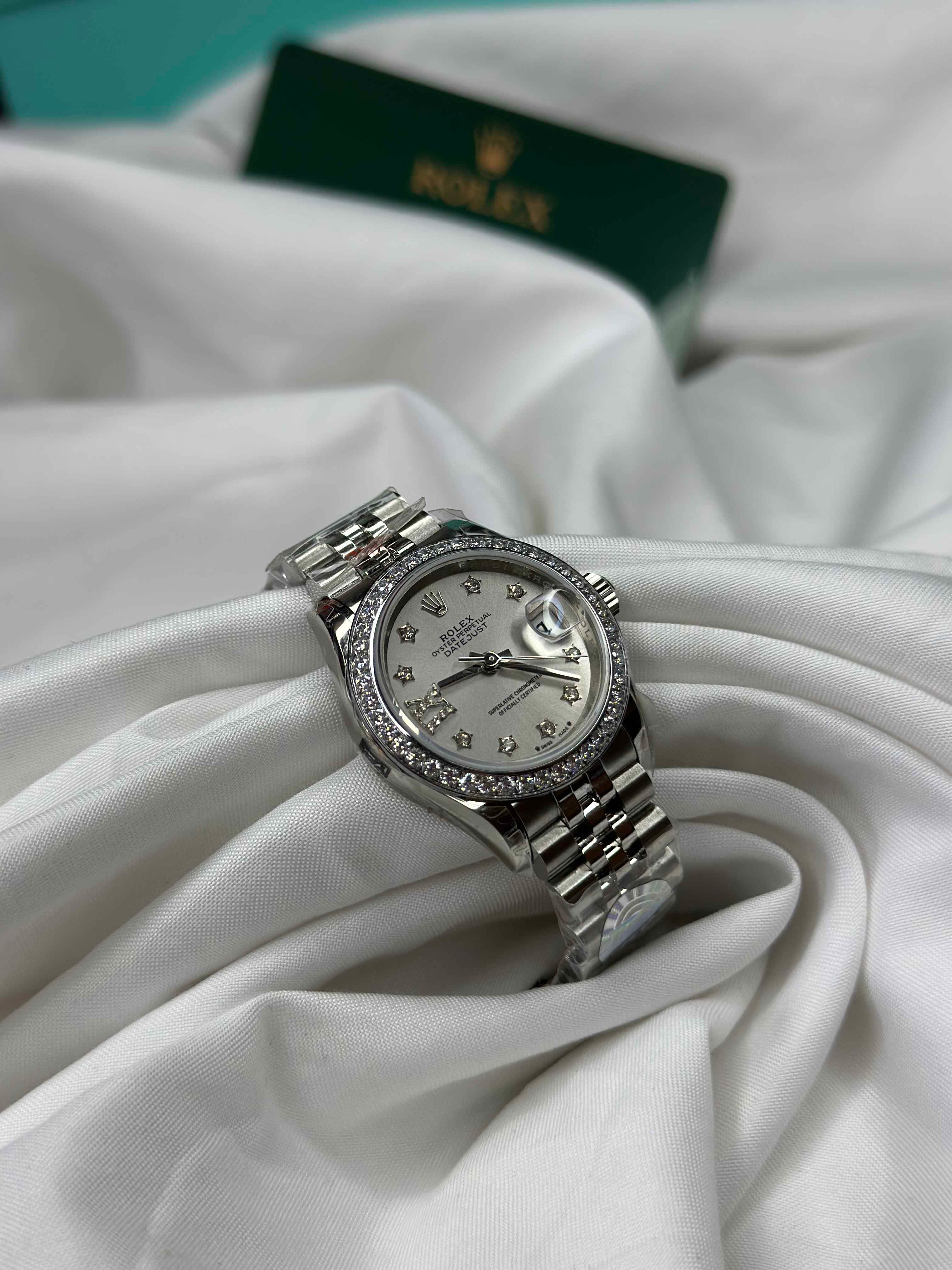Rolex Lady Datejust 28mm – Silver Steel Edition (Luxury Automatic Watch for Women)