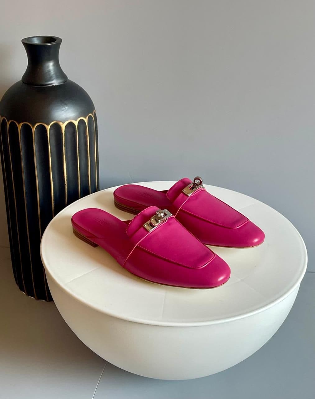Hermès Oz Mule – Kelly Lock Signature Edition