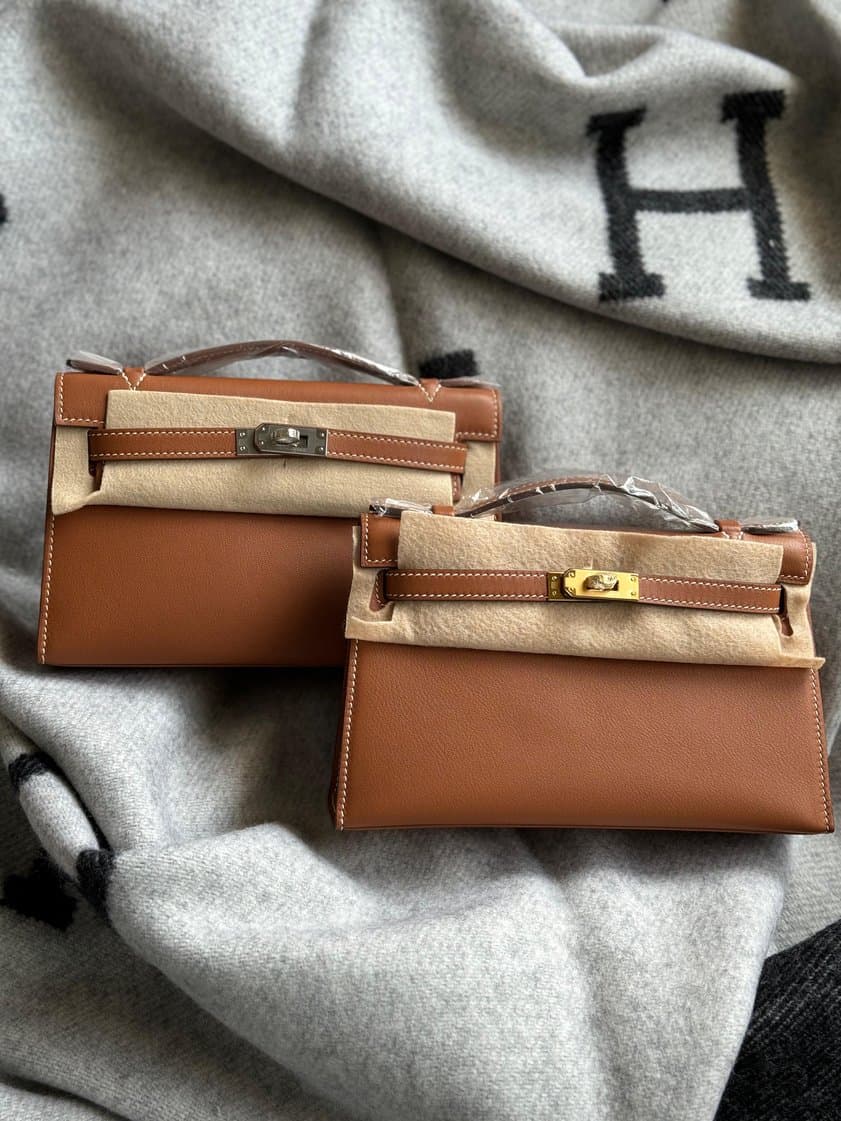 Hermès Kelly Pochette Swift – All Colors & Hardware Options