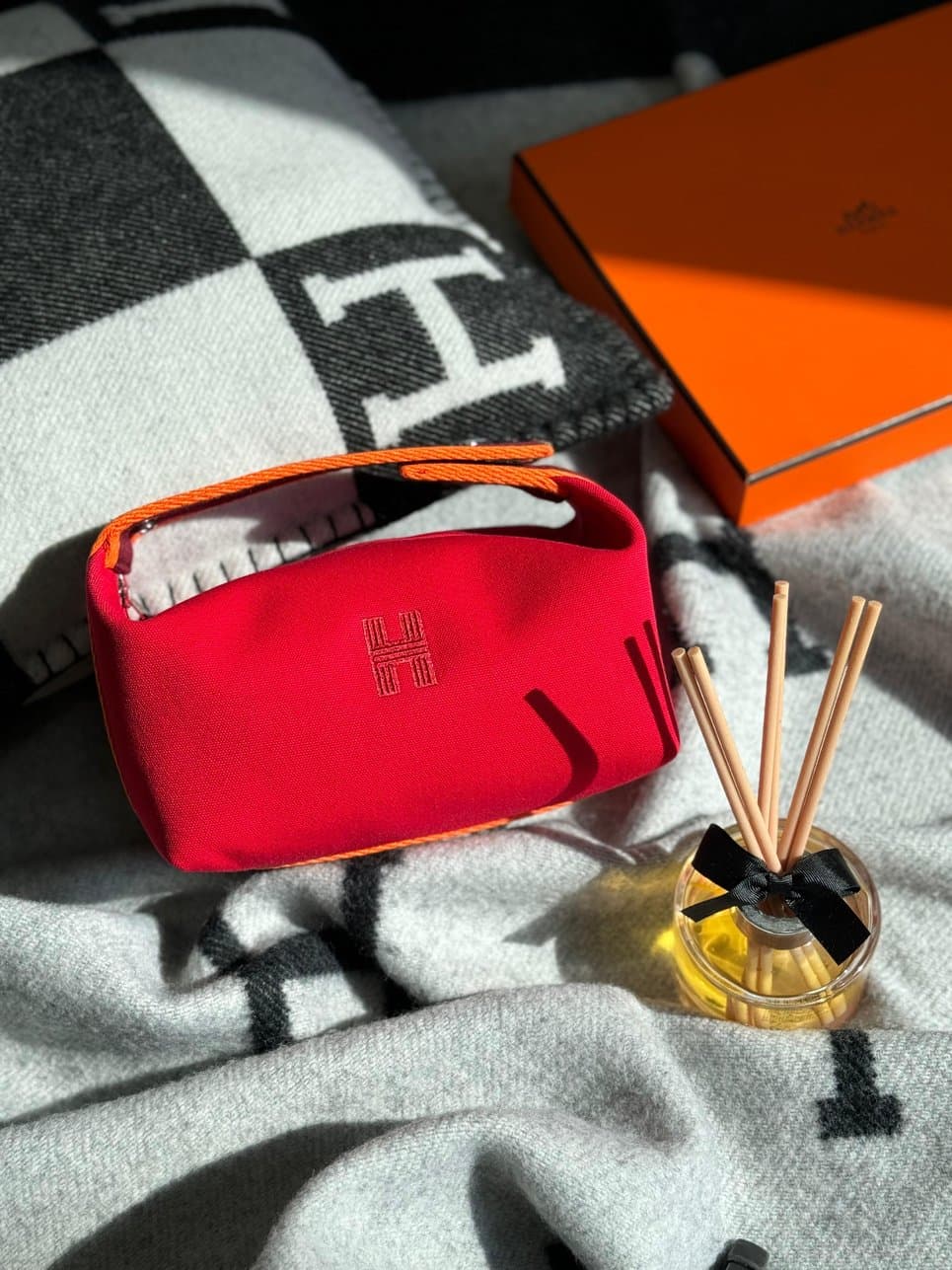 Hermès Makeup Bag – Luxury Cosmetic Pouch in Two Sizes