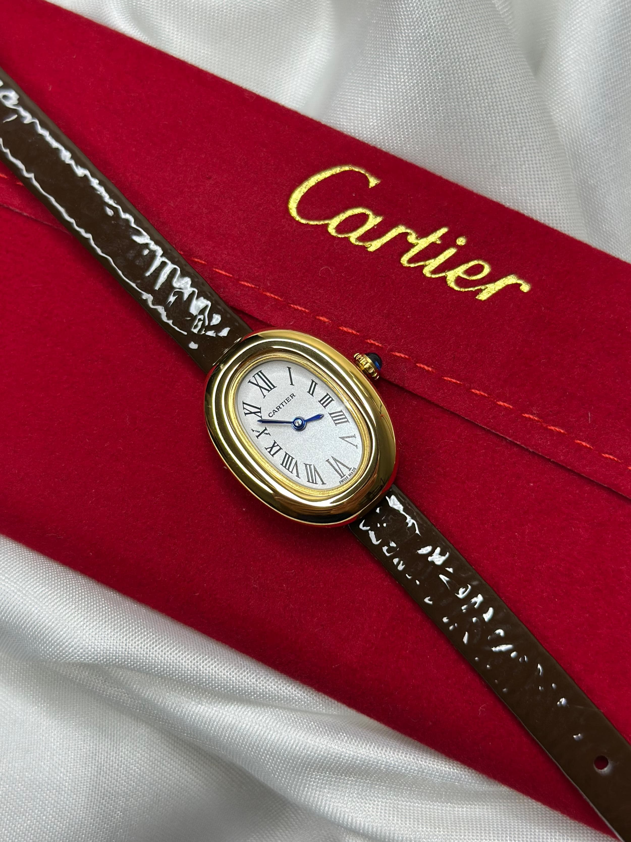 Cartier Baignoire Oval Case
