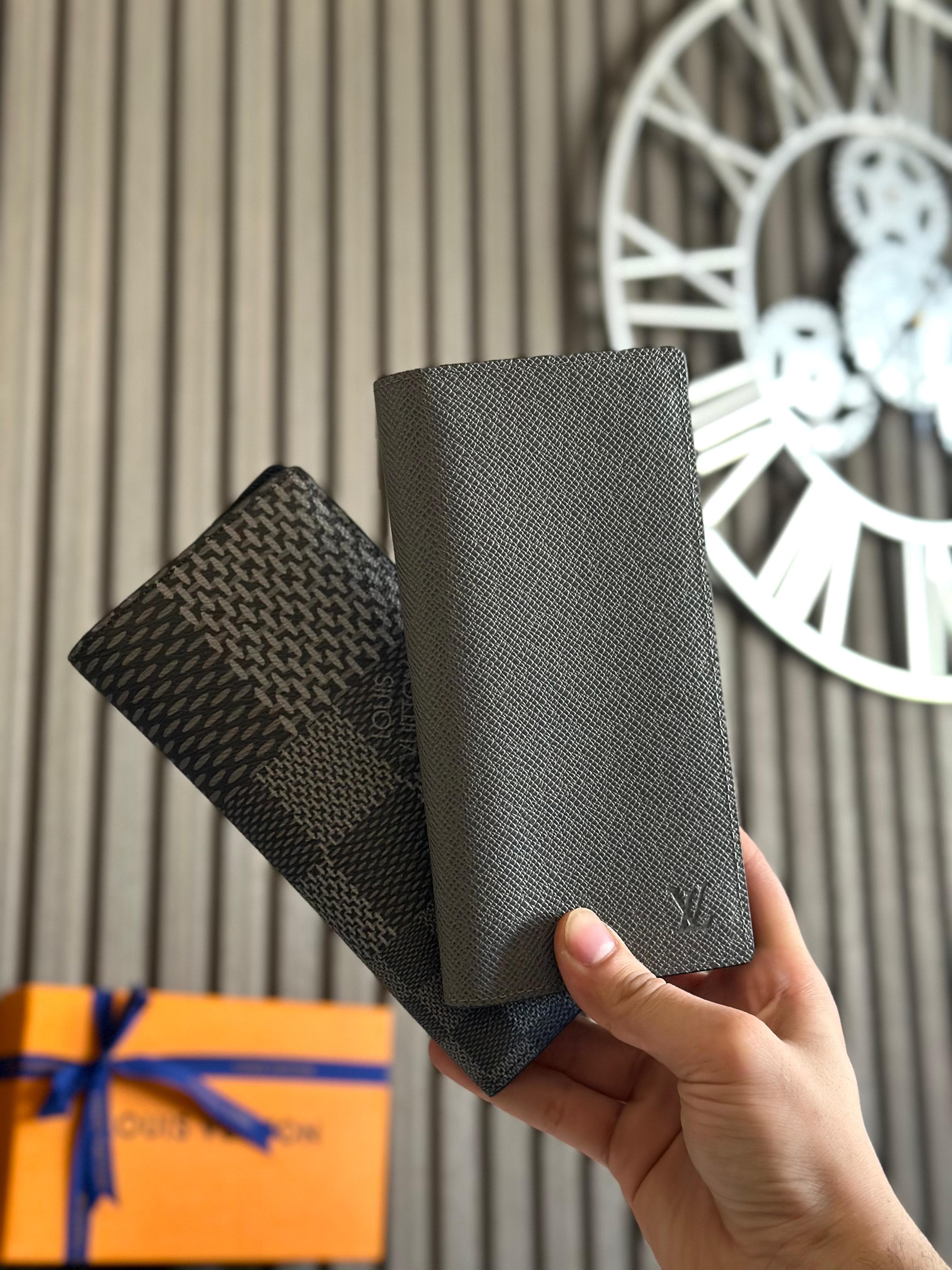 Louis Vuitton Brazza Wallet