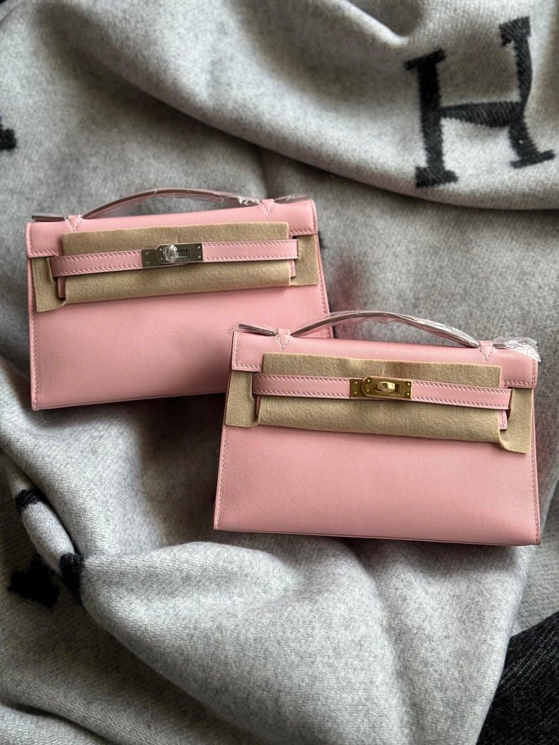 Hermès Kelly Pochette Swift – All Colors & Hardware Options