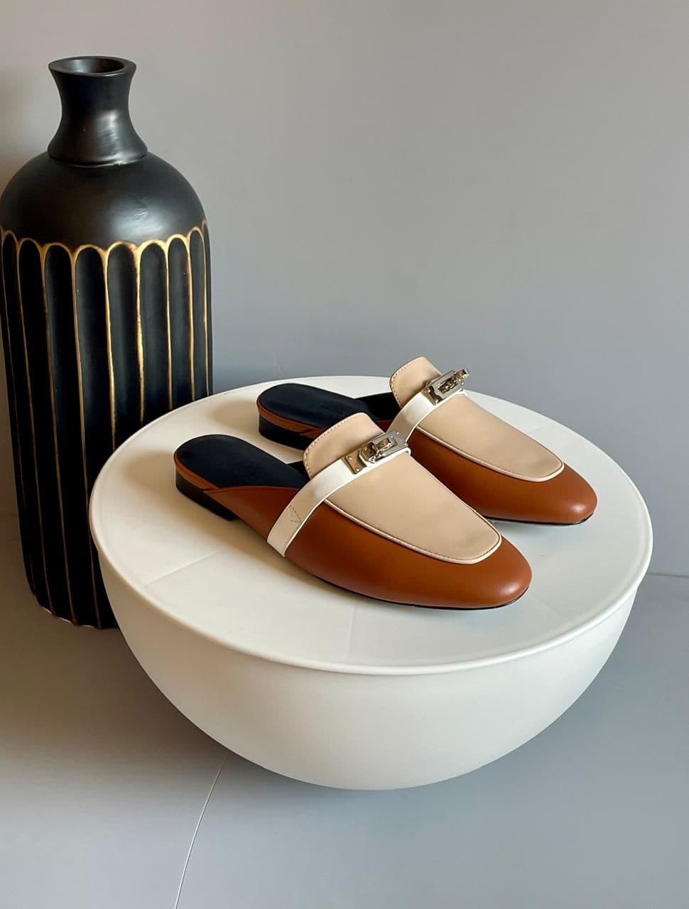 Hermès Oz Mule – Kelly Lock Signature Edition