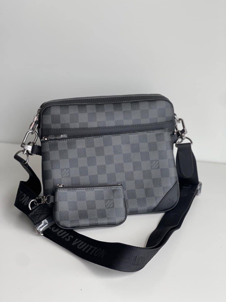 Louis Vuitton Luxury Messenger & Crossbody Bag Collection