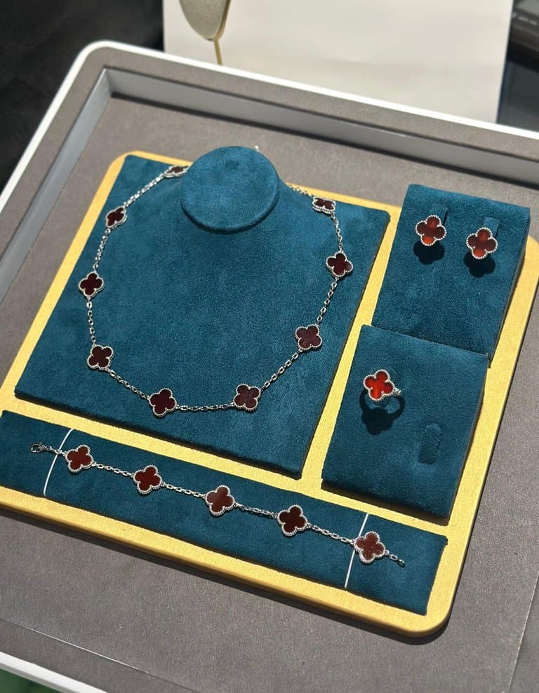 Van Cleef & Arpels Alhambra Silver Color