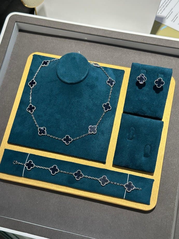 Van Cleef & Arpels Alhambra Silver Color