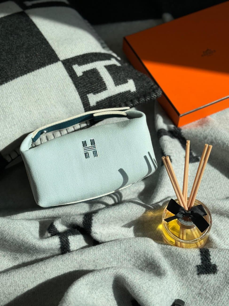 Hermès Makeup Bag – Luxury Cosmetic Pouch in Two Sizes