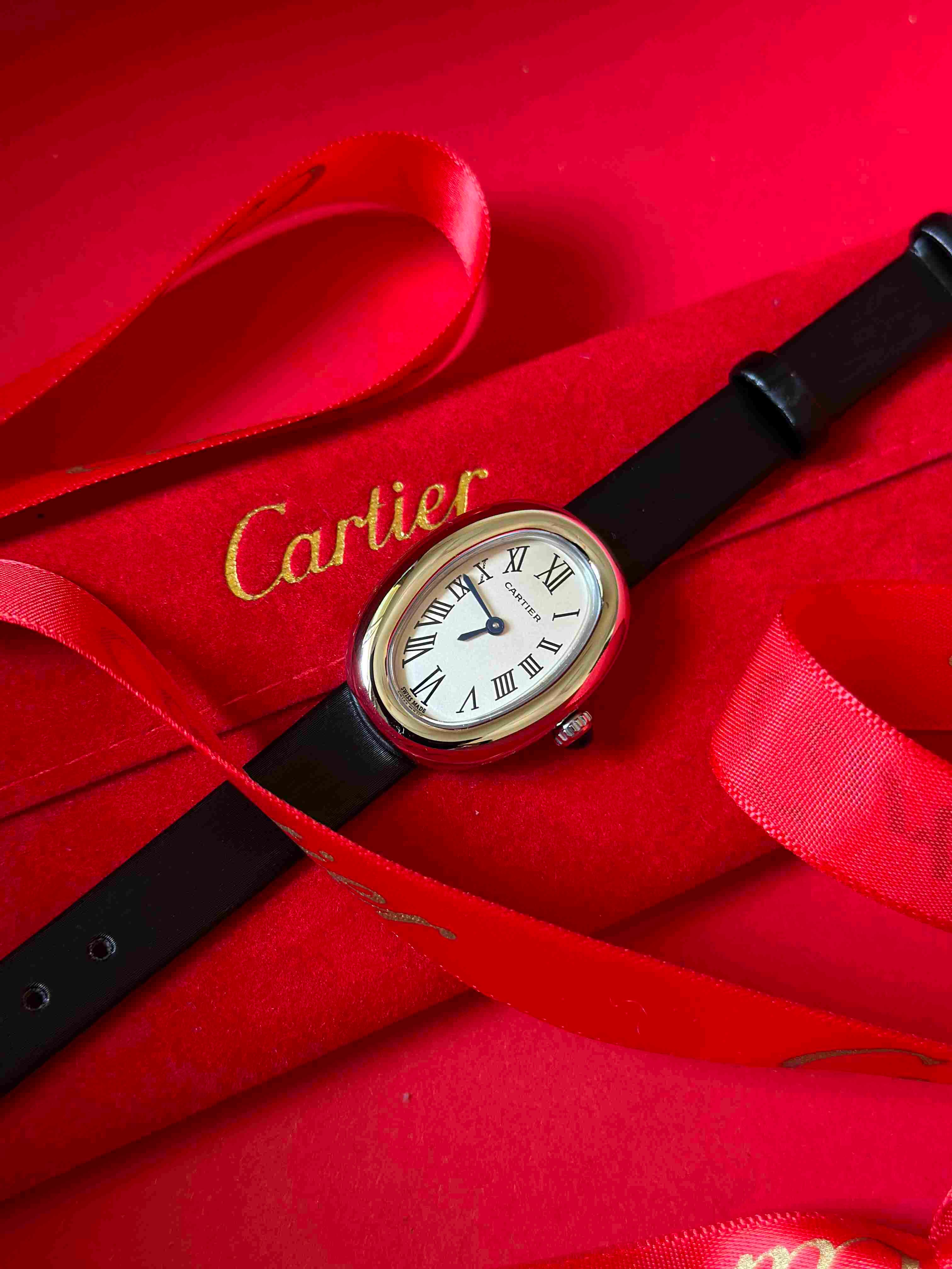 Cartier Baignoire Ladies Watch – Classic Leather Strap Collection