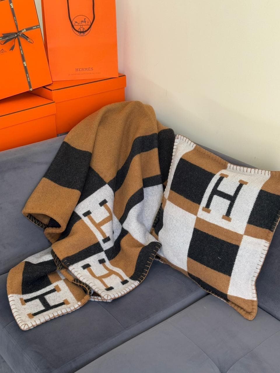 Hermès Avalon Throw Blanket & Cushion – Iconic H Wool Cashmere Collection
