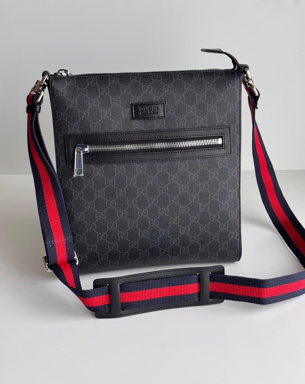 Louis Vuitton Luxury Messenger & Crossbody Bag Collection