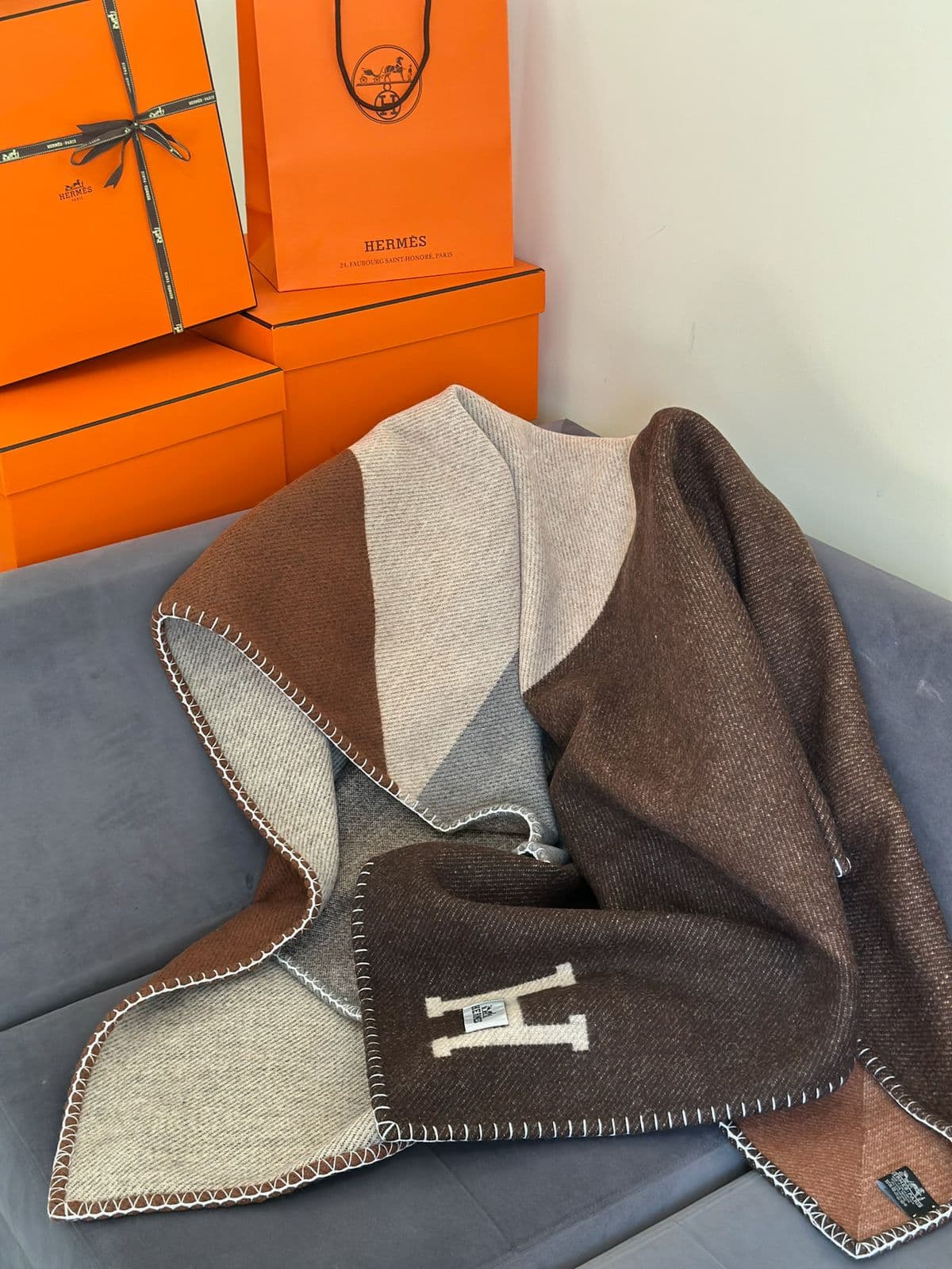 Hermes Blanket