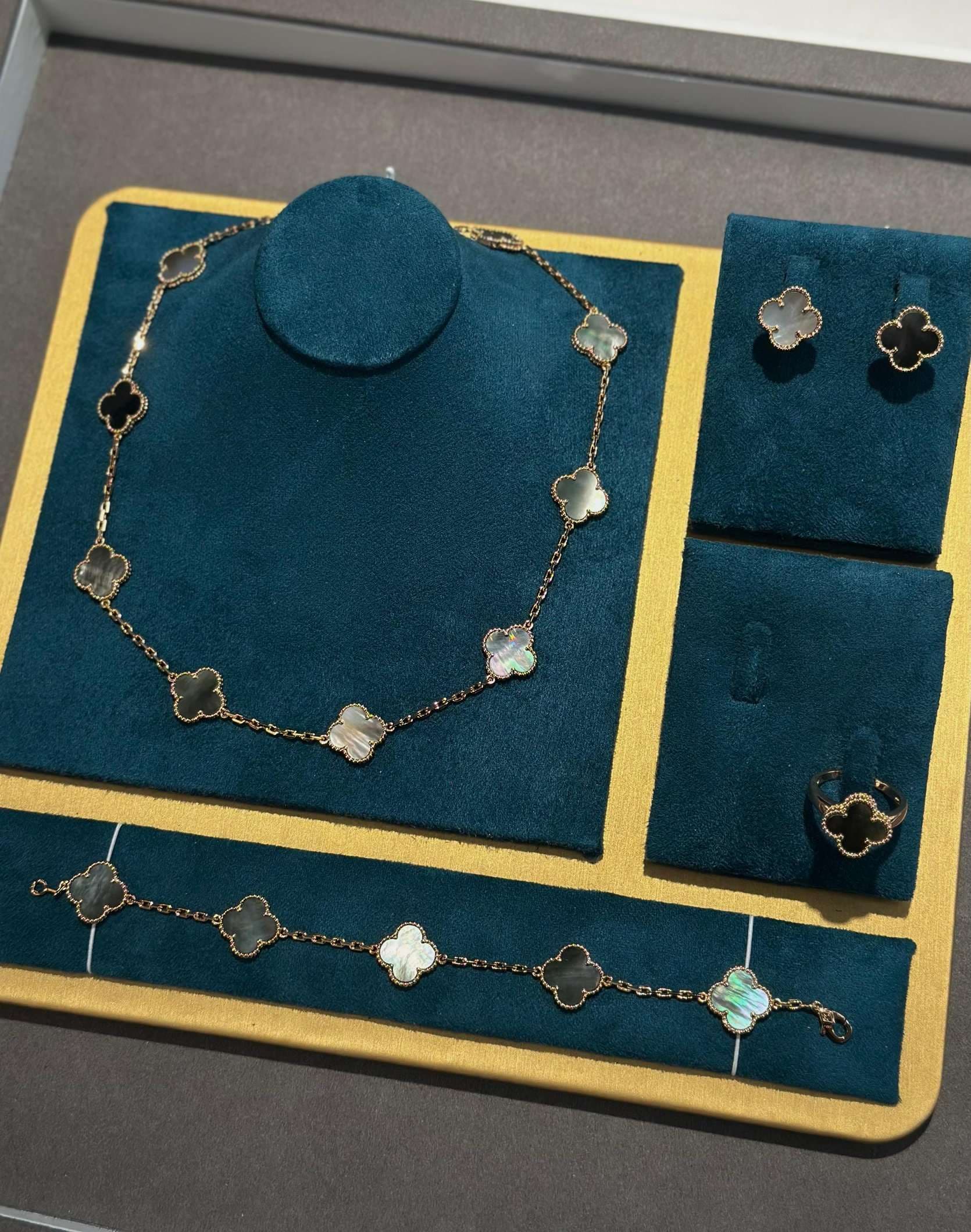 Van Cleef & Arpels Alhambra Gold Color