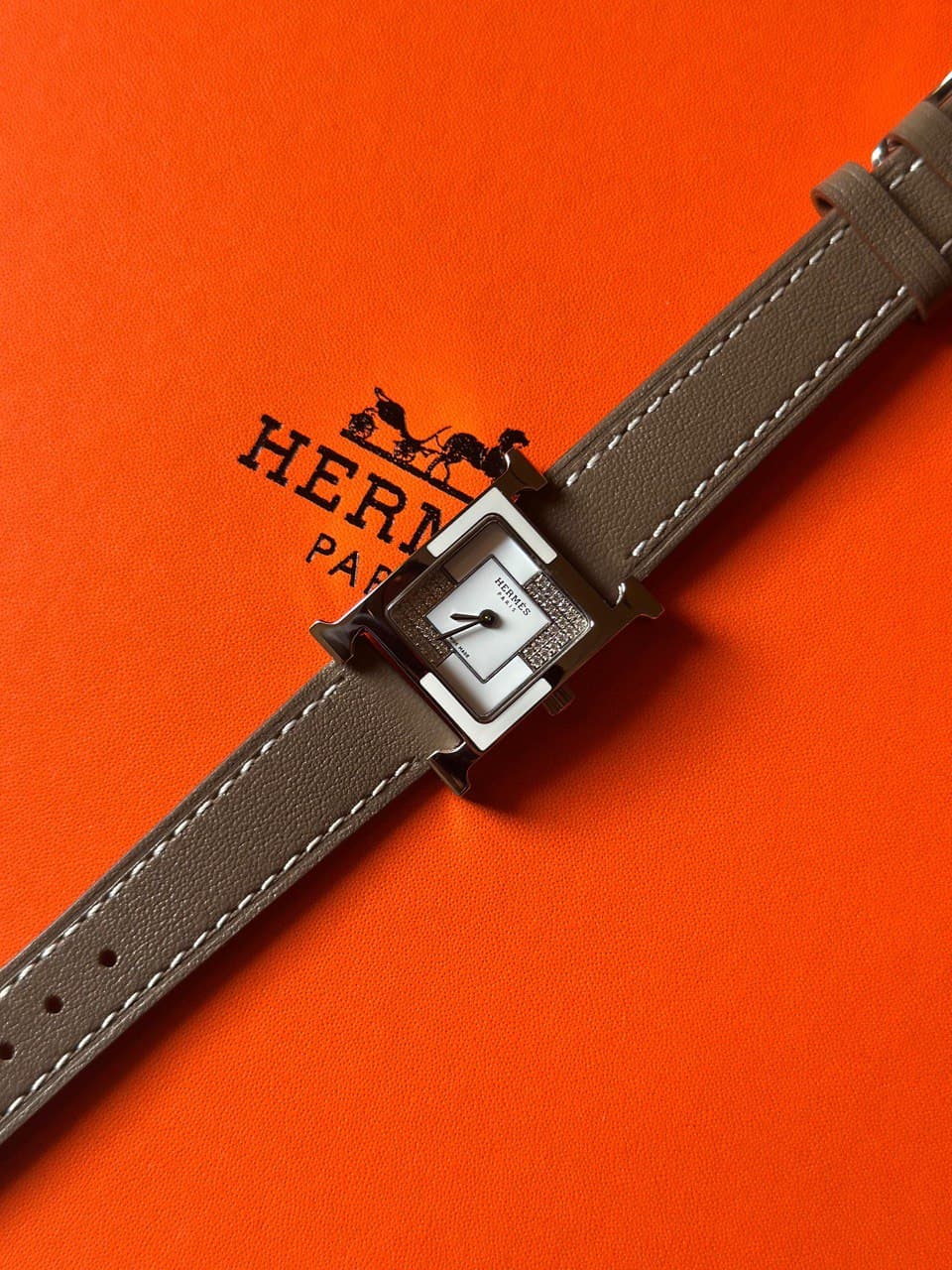 Hermès Heure H Mini Diamond White Dial Leather Strap Watch