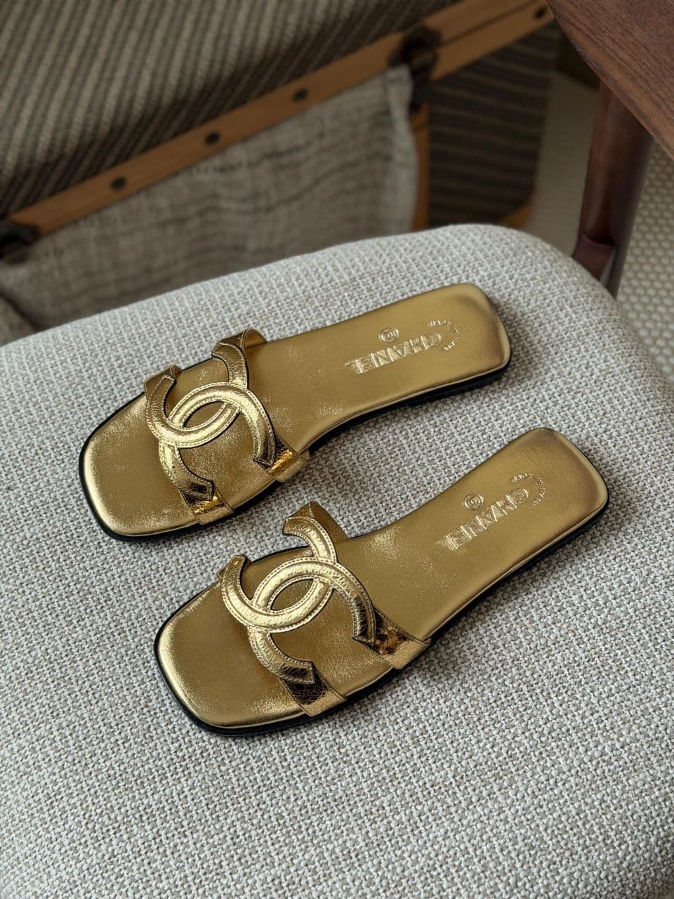 Chanel CC Logo Flat Mules Sandals 2026 Metallic Gold & Classic Black Edition