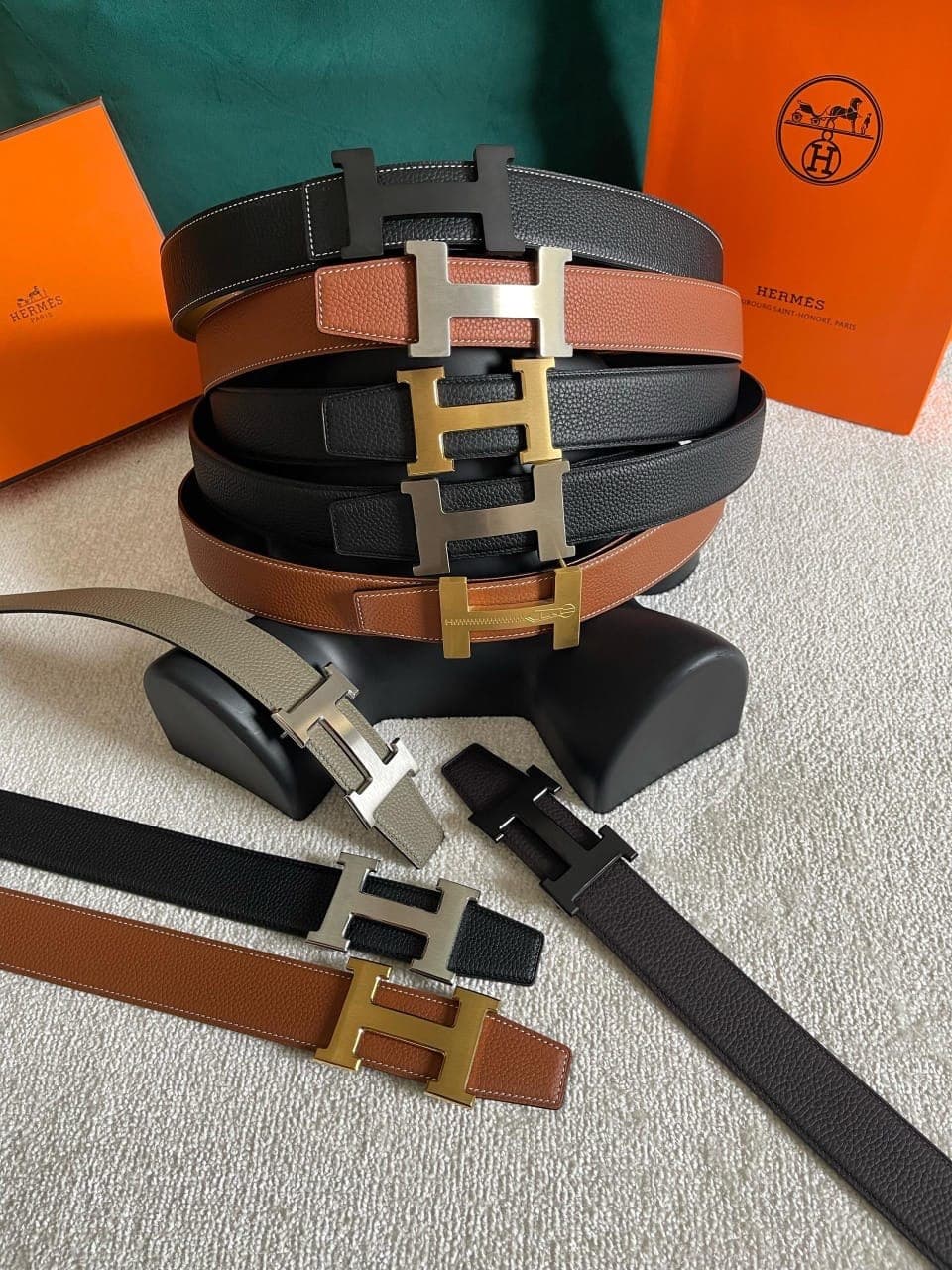 Hermès Reversible H Belt – Togo Leather Strap with Iconic H Buckle